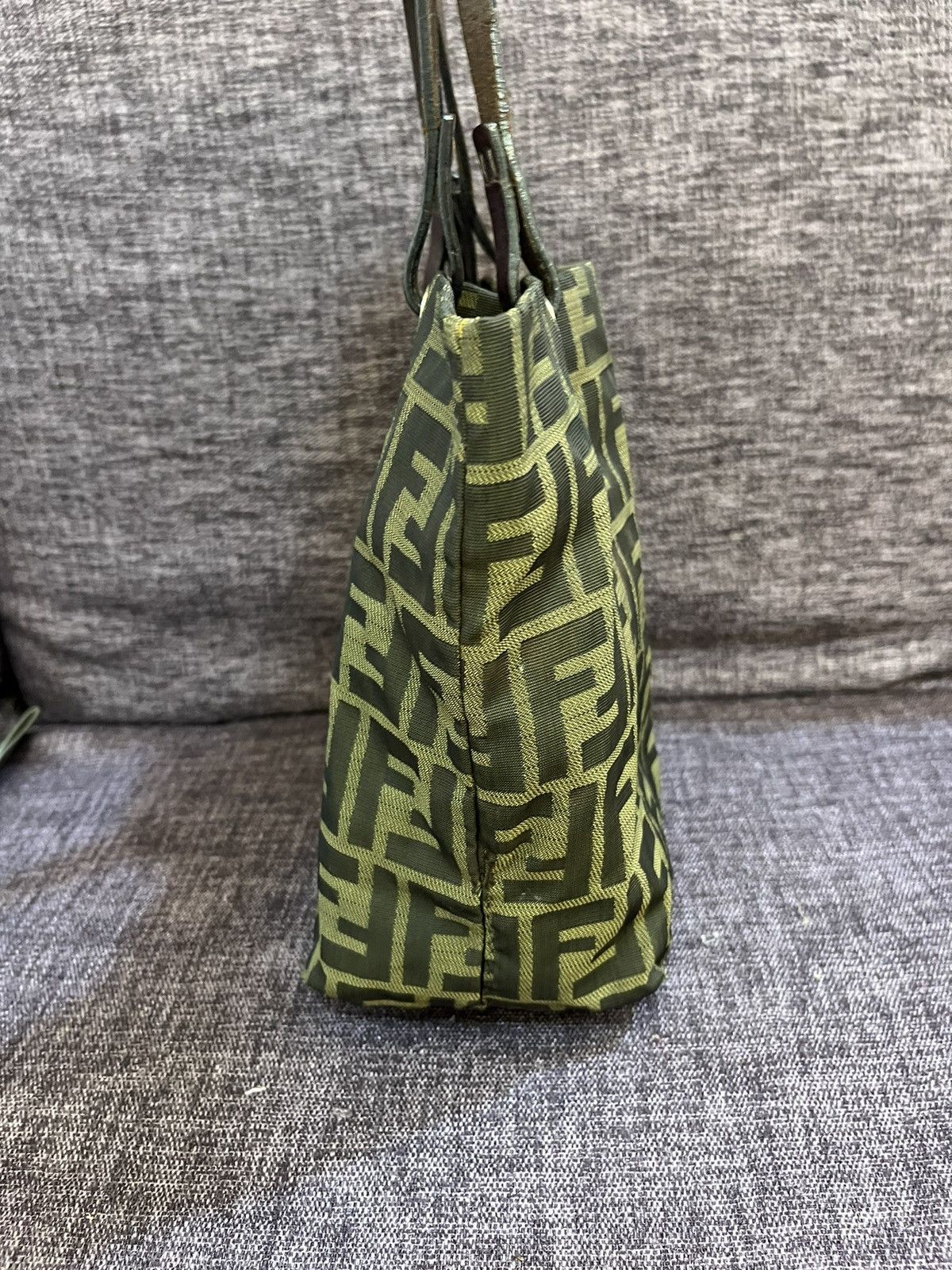 Fendi Authentic FENDI Zucca Tote Bag Size ONE SIZE - 10 Thumbnail