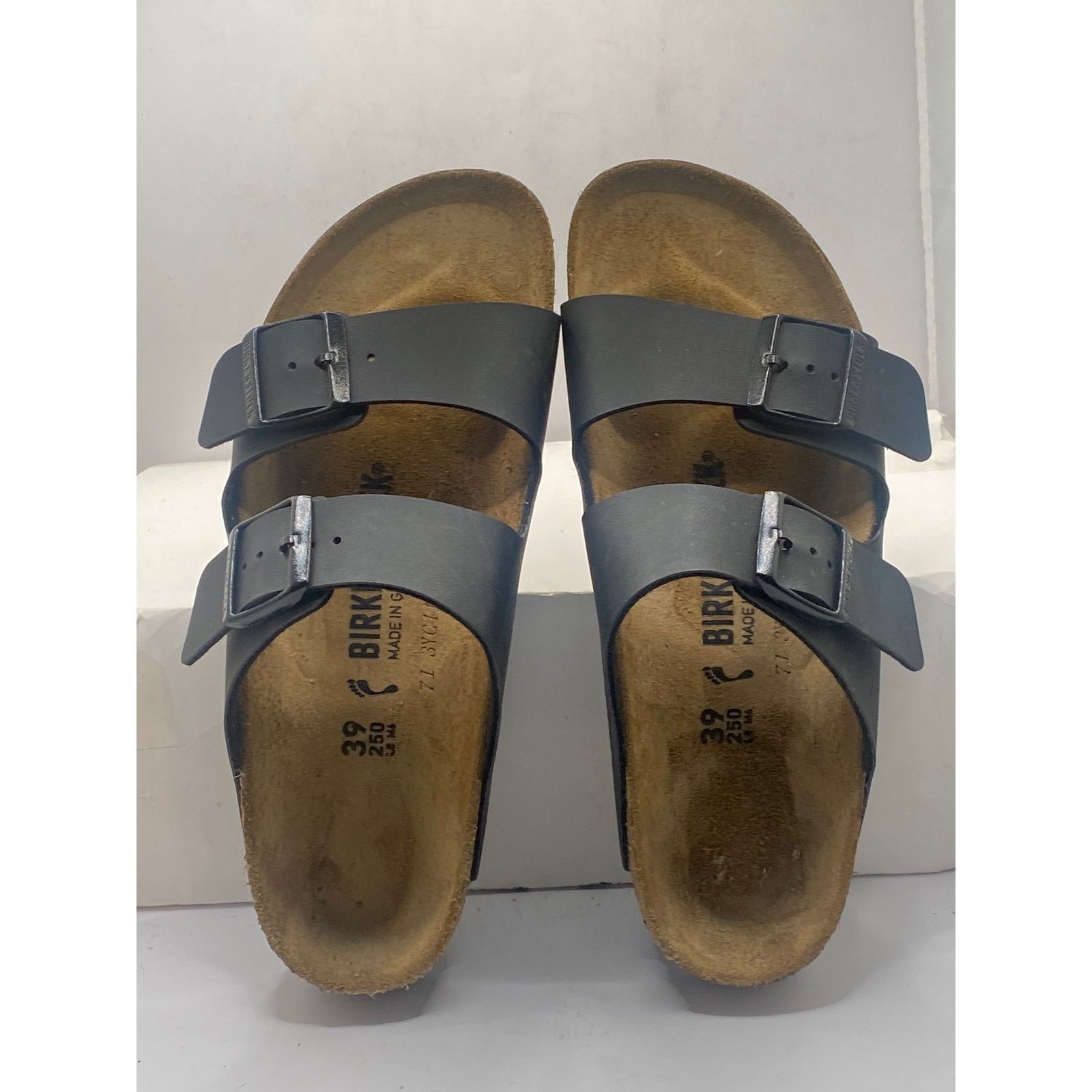 Birkenstock Birkenstock Arizona Birko-Flor Slide Sandal EU 39/US 8.5 Size US 8.5 / IT 38.5 - 5 Thumbnail