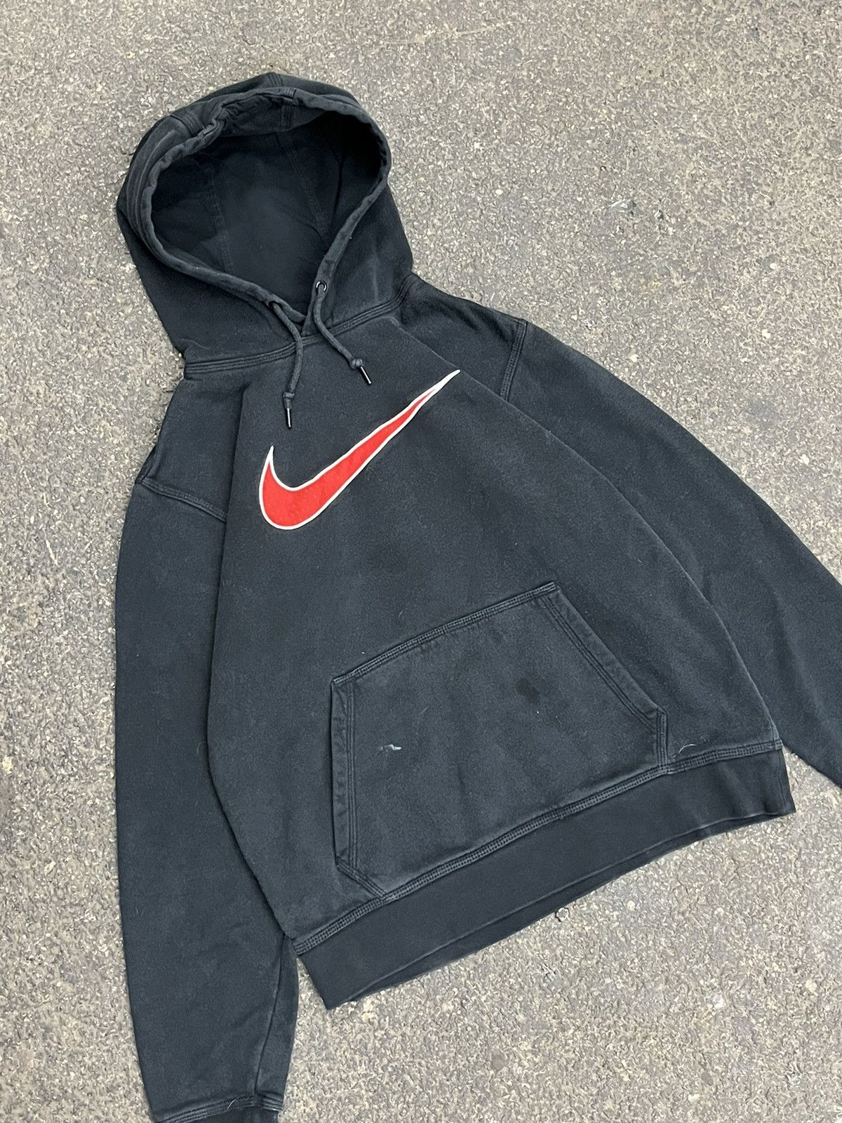 Nike × Vintage Nike big swoosh center swoosh y2k hoodie streetwear hype Size US M / EU 48-50 / 2 - 2 Thumbnail