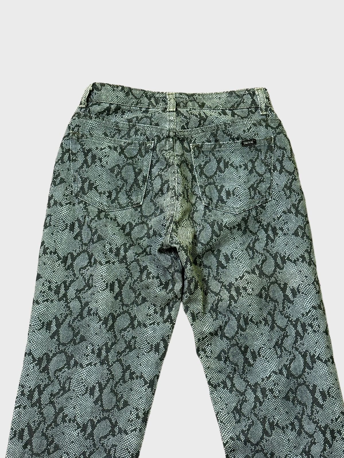 Hysteric Glamour × Japanese Brand × Vintage Something Python Snake Washed Overprint Jeans Size 24" / US 00 / IT 34 - 8 Thumbnail