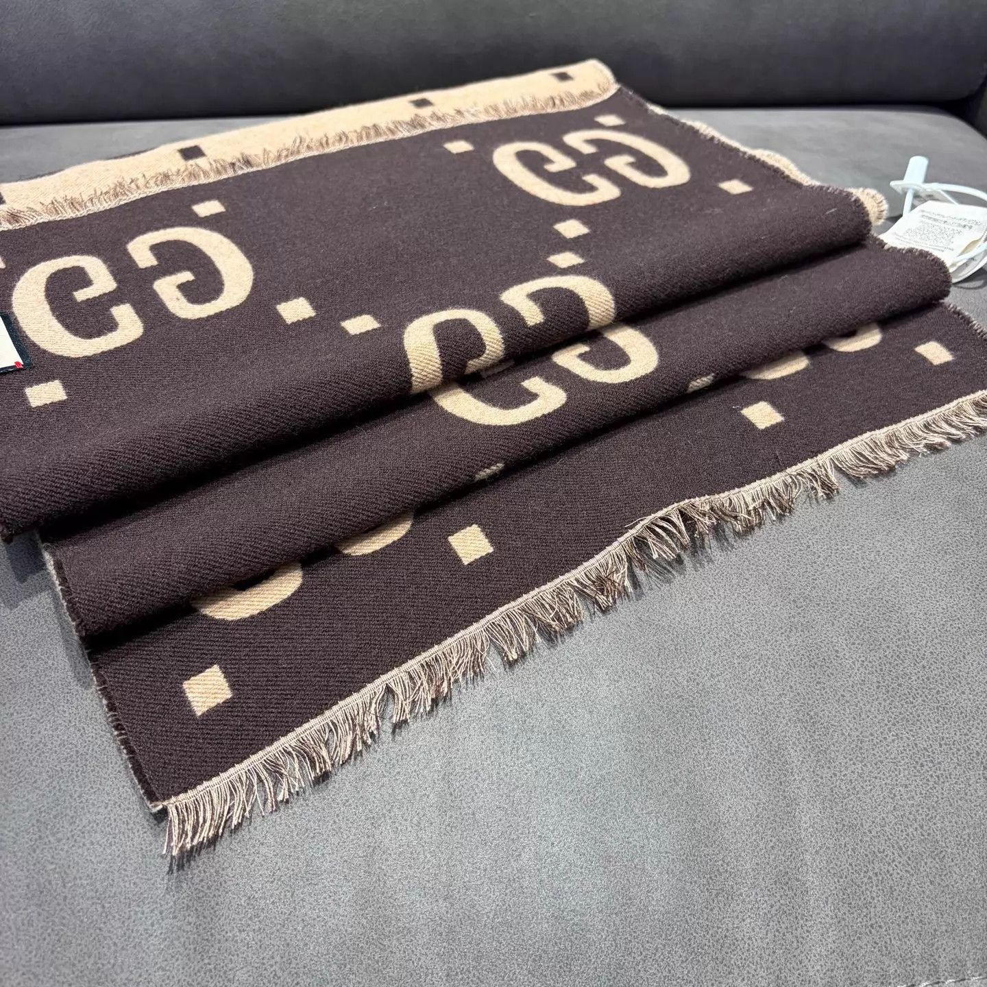 Gucci Gucci Double G Cashmere Scarf New Beige & Caramel Size ONE SIZE - 3 Thumbnail