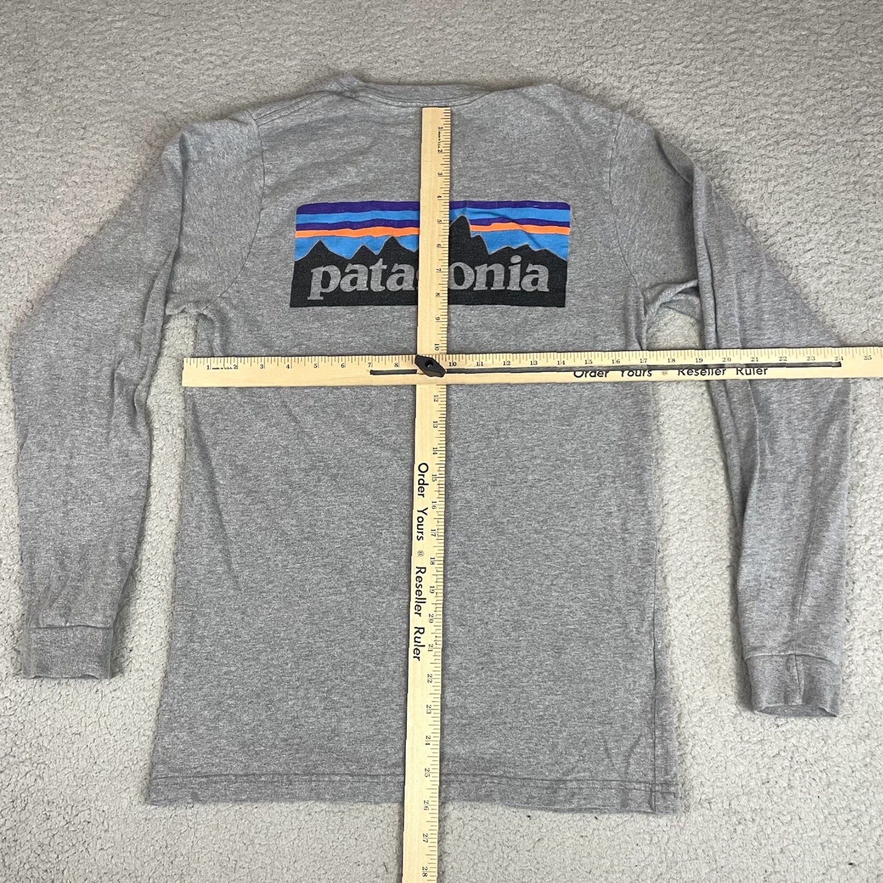 Patagonia VINTAGE Patagonia Shirt Adult Small Gray Long Sleeve Casual Responsibili-tee Outdoor S Mens Size US S / EU 44-46 / 1 - 6 Thumbnail