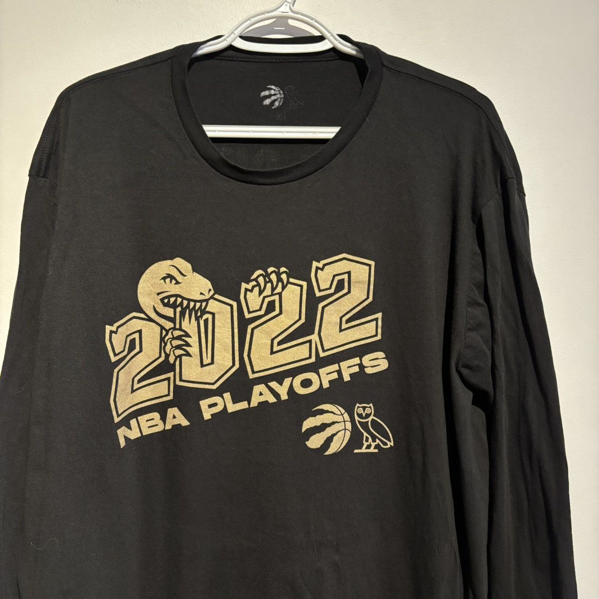 NBA × October's Very Own OVO Toronto Raptors NBA Playoffs 2022 Long Sleeve T-Shirt Size US XL / EU 56 / 4 - 3 Thumbnail