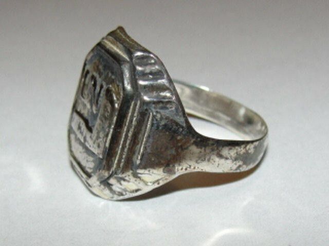 Designer Antiqued Sterling Silver United Nations Ring World War II 2 Size ONE SIZE - 4 Thumbnail