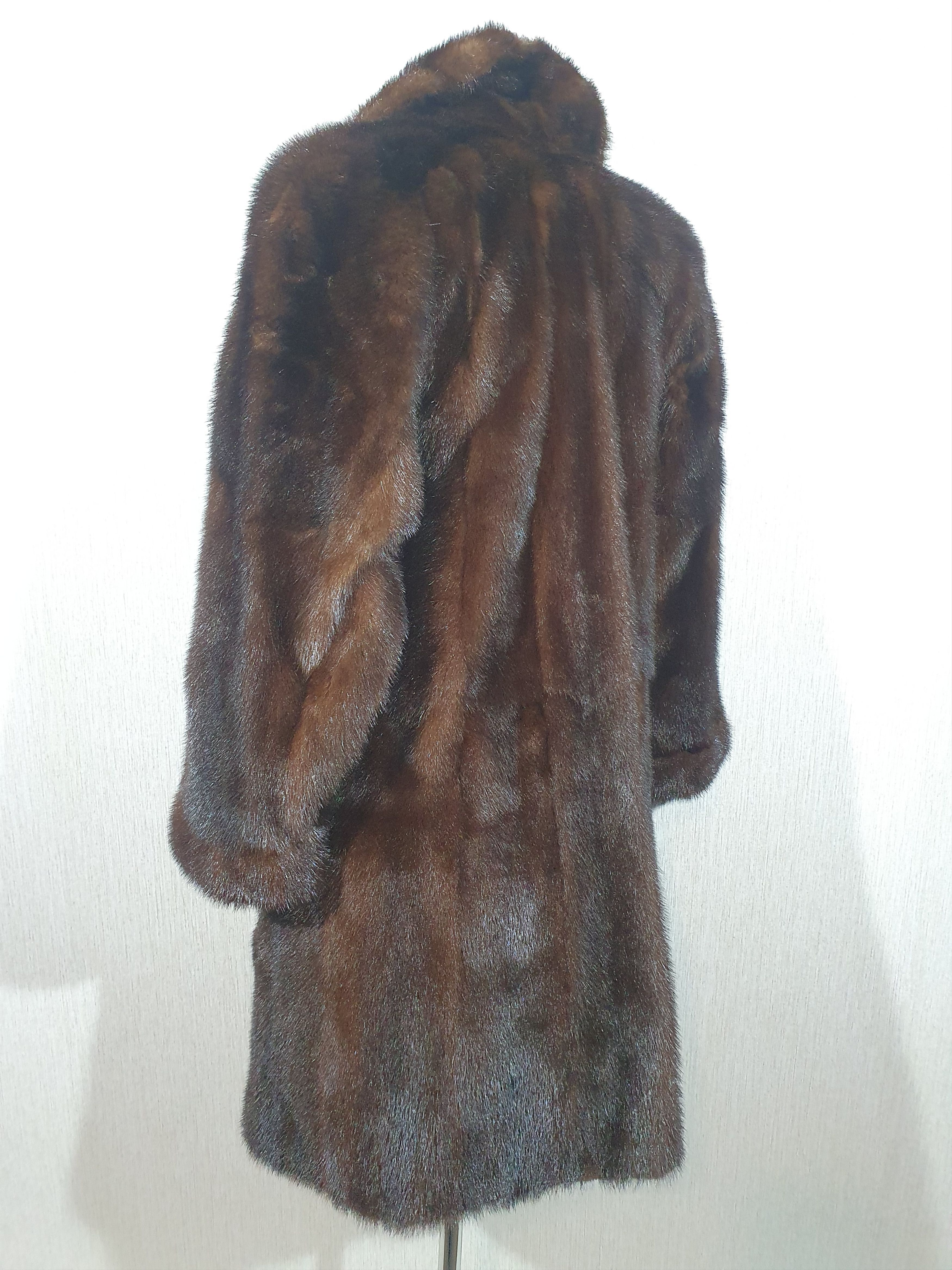 Other Stylish brown women's mink fur coat. Size L / US 10 / IT 46 - 7 Thumbnail
