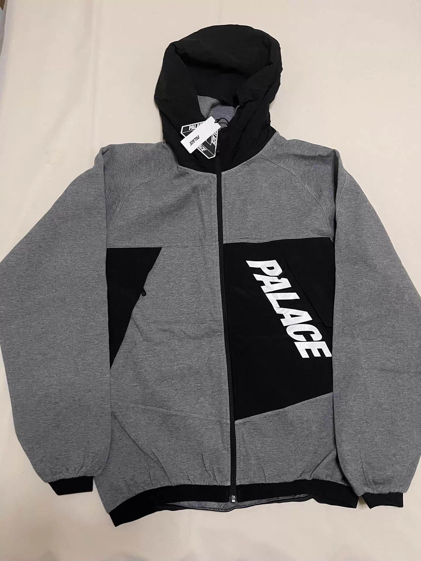 Palace Palace P Tech Black Gray Color Blocked Hoodie New XL Size US XL / EU 56 / 4 - 1 Thumbnail