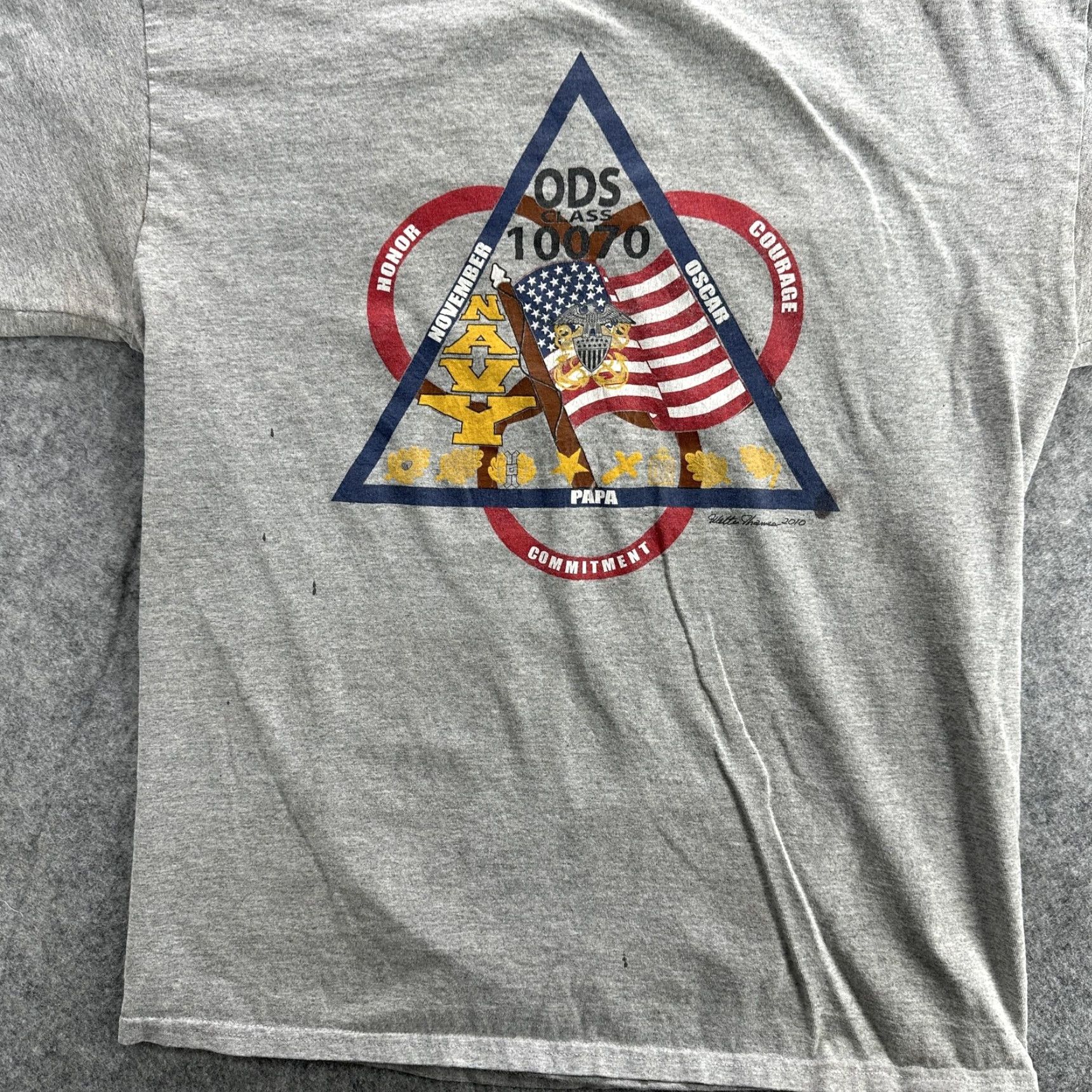 Hanes VINTAGE US Navy ODS Class 10070 T-Shirt Mens Large Gray Hanes Military Graphic Tee 2010 Size US L / EU 52-54 / 3 - 4 Thumbnail