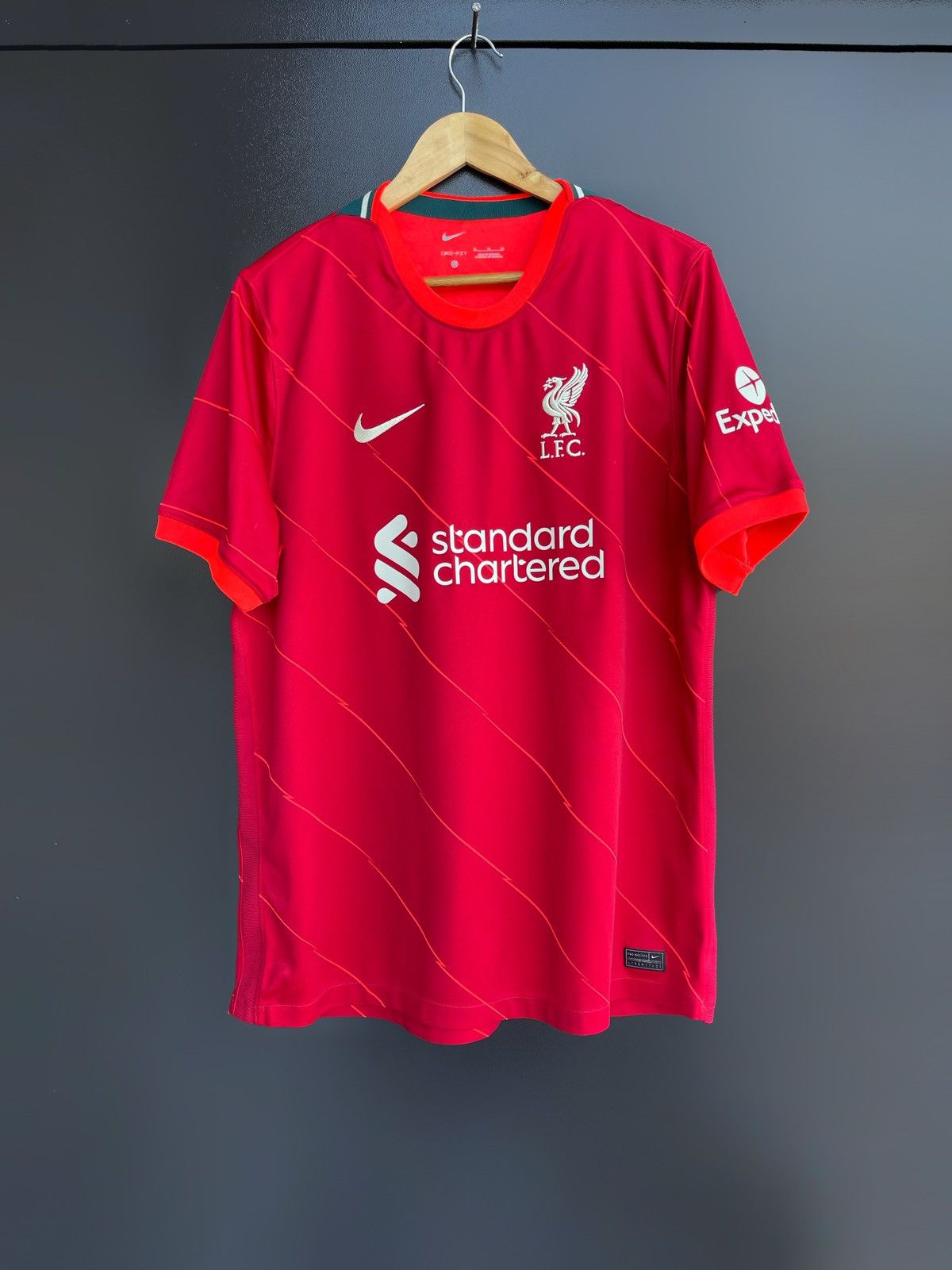Nike 2021-2022 Liverpool Home Shirt Football Jersey Red Kit Sz XL Size US XL / EU 56 / 4 - 1 Thumbnail