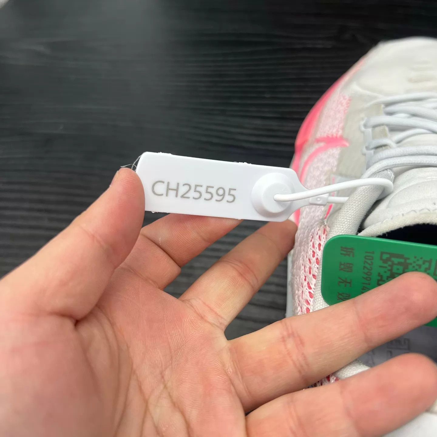 Nike GT Cut White/Pink 43 Near Mint With Box Size US 9.5 / EU 42-43 - 9 Thumbnail