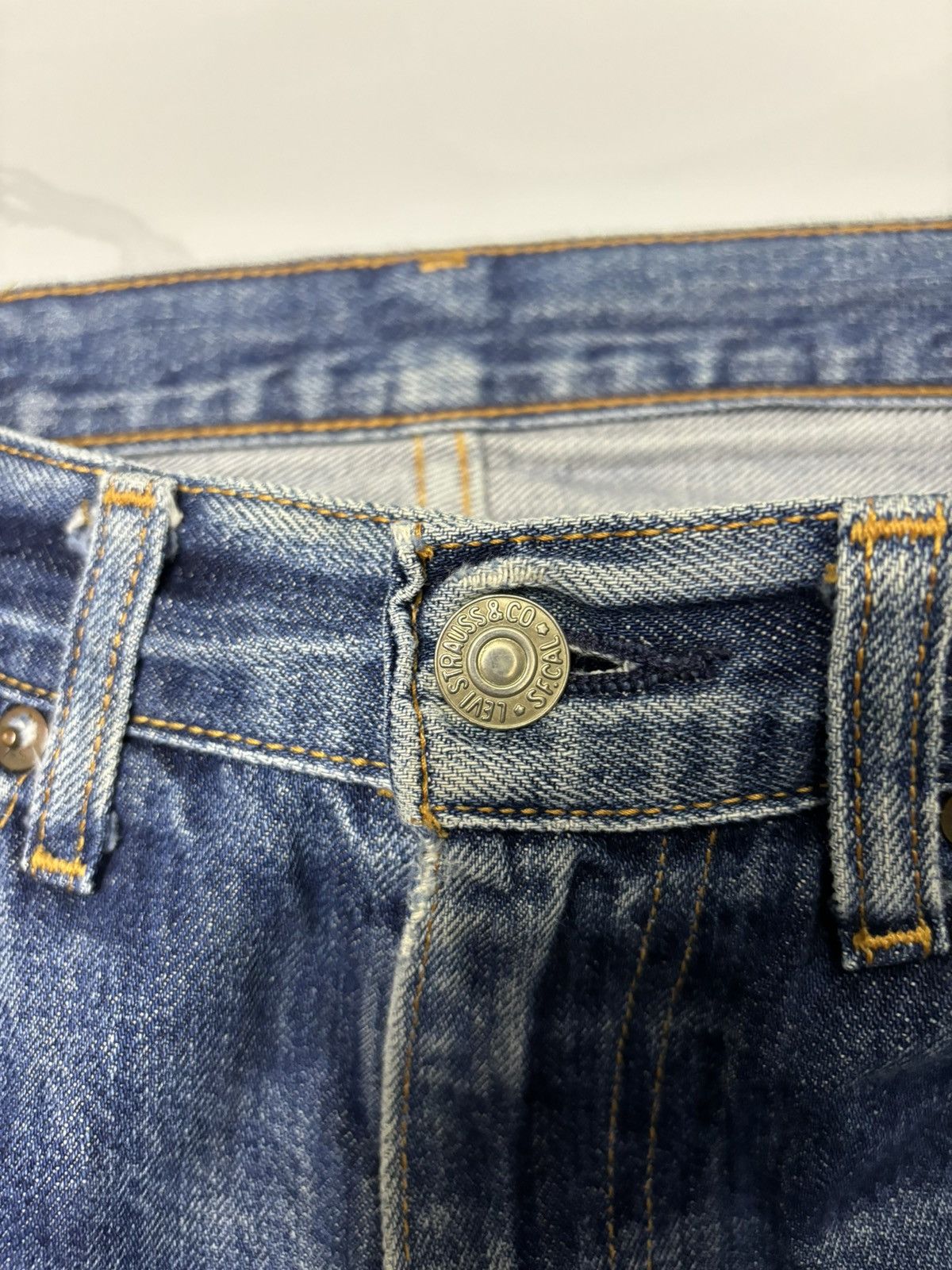 Levi's VINTAGE LEVIS 517 PATCHWORK DISTRESS FLARE JEANS Size US 32 / EU 48 - 13 Thumbnail