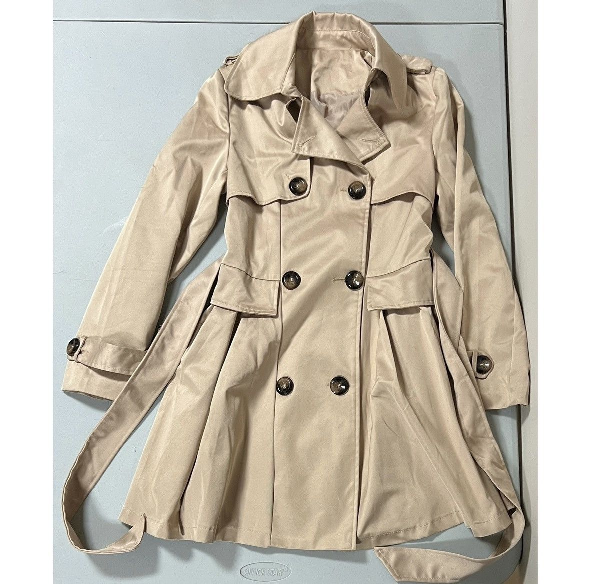 Japanese Brand Beige Belted Pleated Trench Coat Jacket Outerwear Size S 🧥✨ Size S / US 4 / IT 40 - 2 Thumbnail