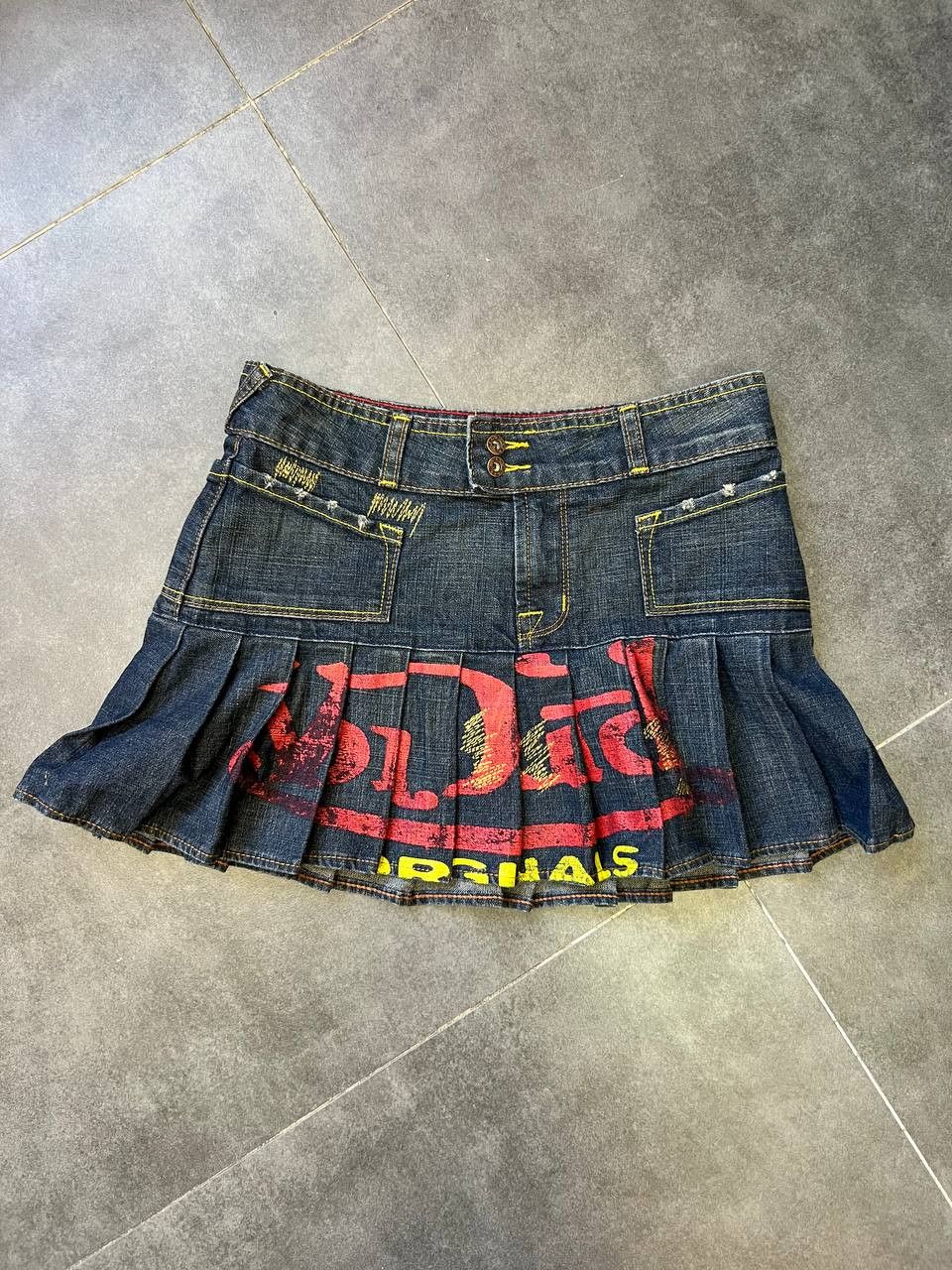 Von Dutch VINTAGE RARE VON DUTCH PLEATED PRINTED MINI SKIRT Size 28" / US 6 / IT 42 - 3 Thumbnail