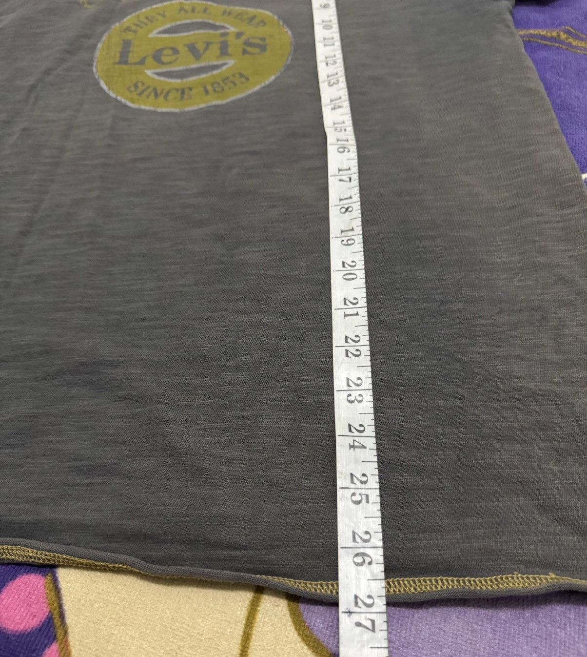 Levi's Vintage Clothing Vintage LEVIS Tee Size US L / EU 52-54 / 3 - 11 Thumbnail