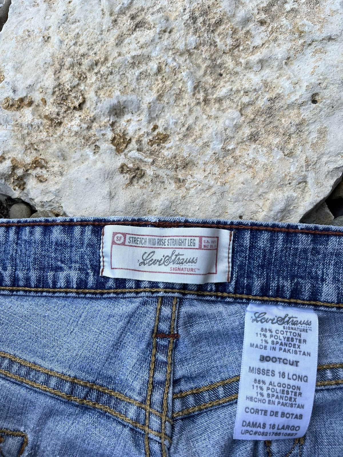 Levi's × Vintage Vintage Levis levi strauss signature y2k jeans bootcut pants Size US 34 / EU 50 - 12 Thumbnail