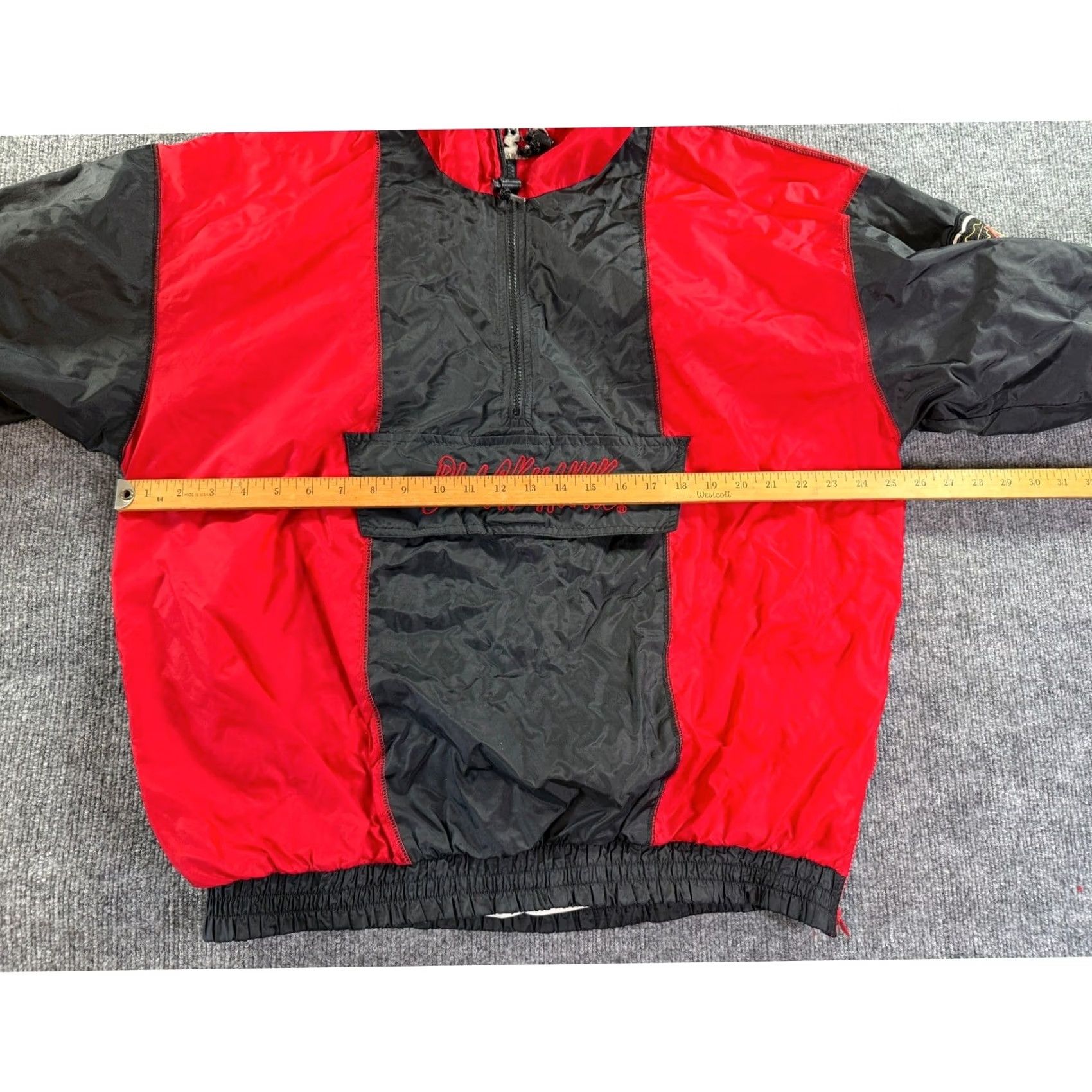 Starter VINTAGE Starter Chicago Blackhawks Windbreaker Jacket Mens XL Red Black NHL Logo Size US XL / EU 56 / 4 - 7 Thumbnail