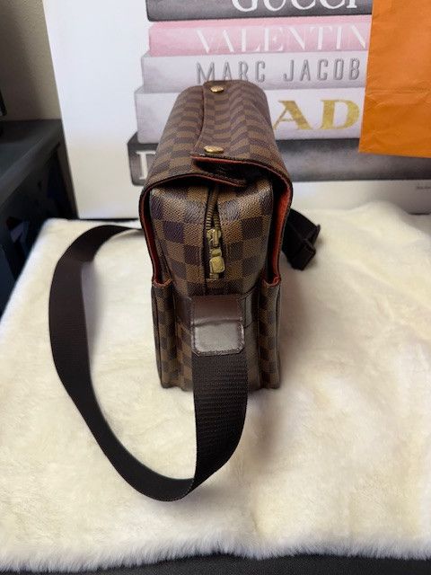 Louis Vuitton Naviglio Size ONE SIZE - 2 Thumbnail