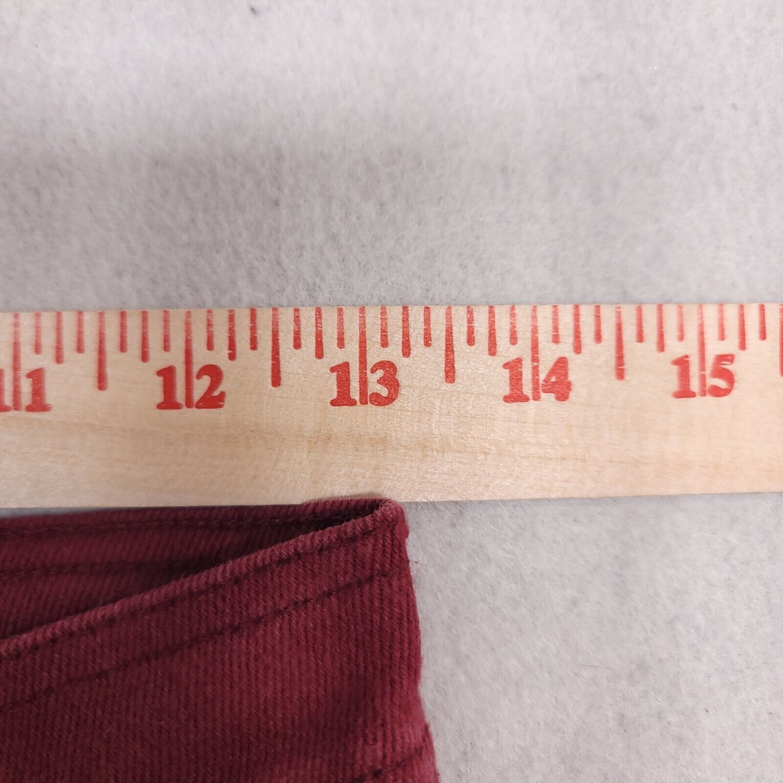 Gloria Vanderbilt Gloria Vanderbilt Button Denim Jeans Womens Size 10P Maroon Size 26" / US 2 / IT 38 - 8 Thumbnail