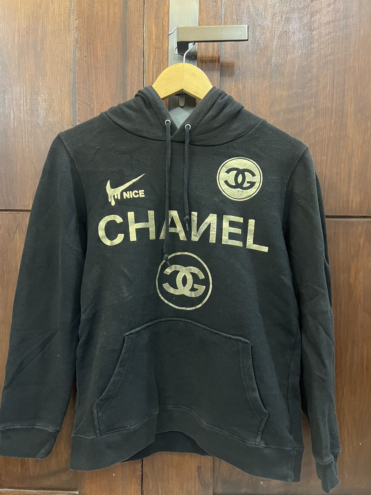 Japanese Brand Vintage Parody Chanel Hoodies Size US M / EU 48-50 / 2 - 1 Thumbnail