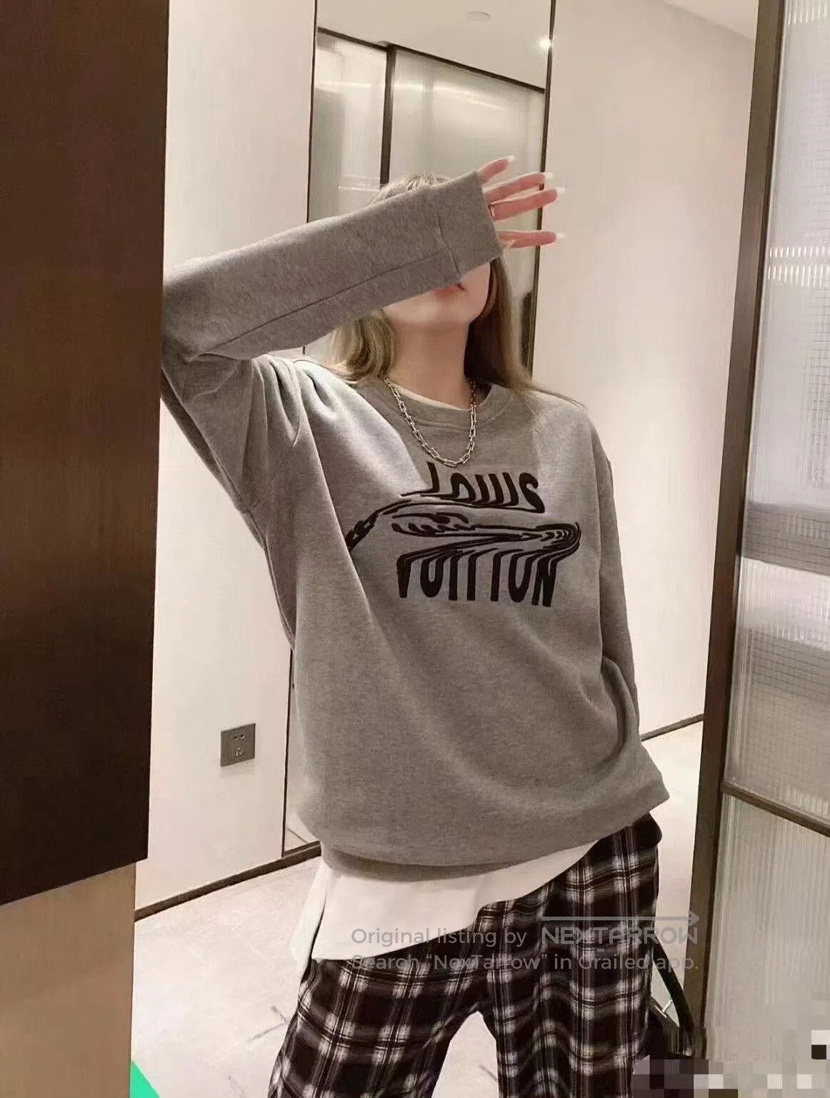 Louis Vuitton Louis Vuitton Embroidered Sweatshirt in XS. Size XS / US 0-2 / IT 36-38 - 7 Thumbnail