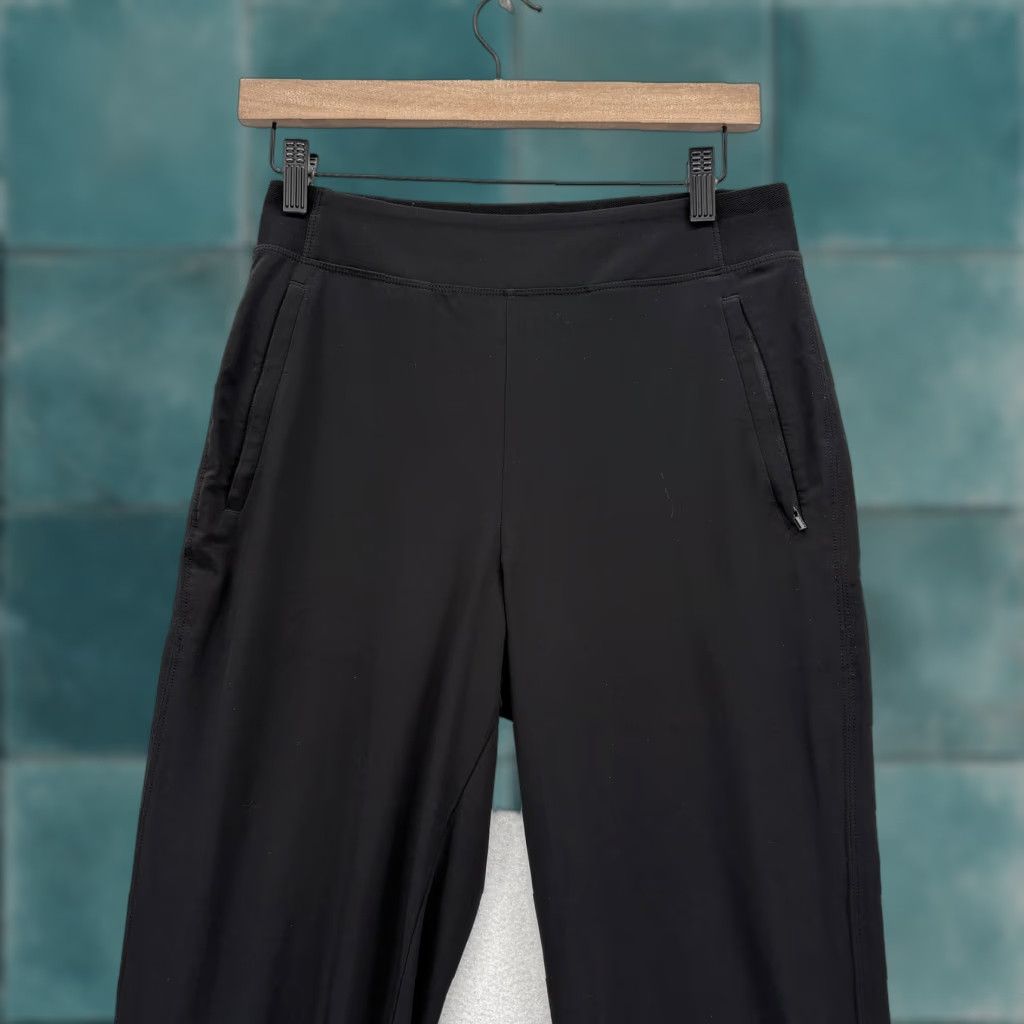 Athleta Athleta Black Jogger Pants Womens 2 Baggy Stretch Pockets Elastic Waist Gym Yoga | 28in Inseam | Tapered Fit Size 26" / US 2 / IT 38 - 1 Thumbnail
