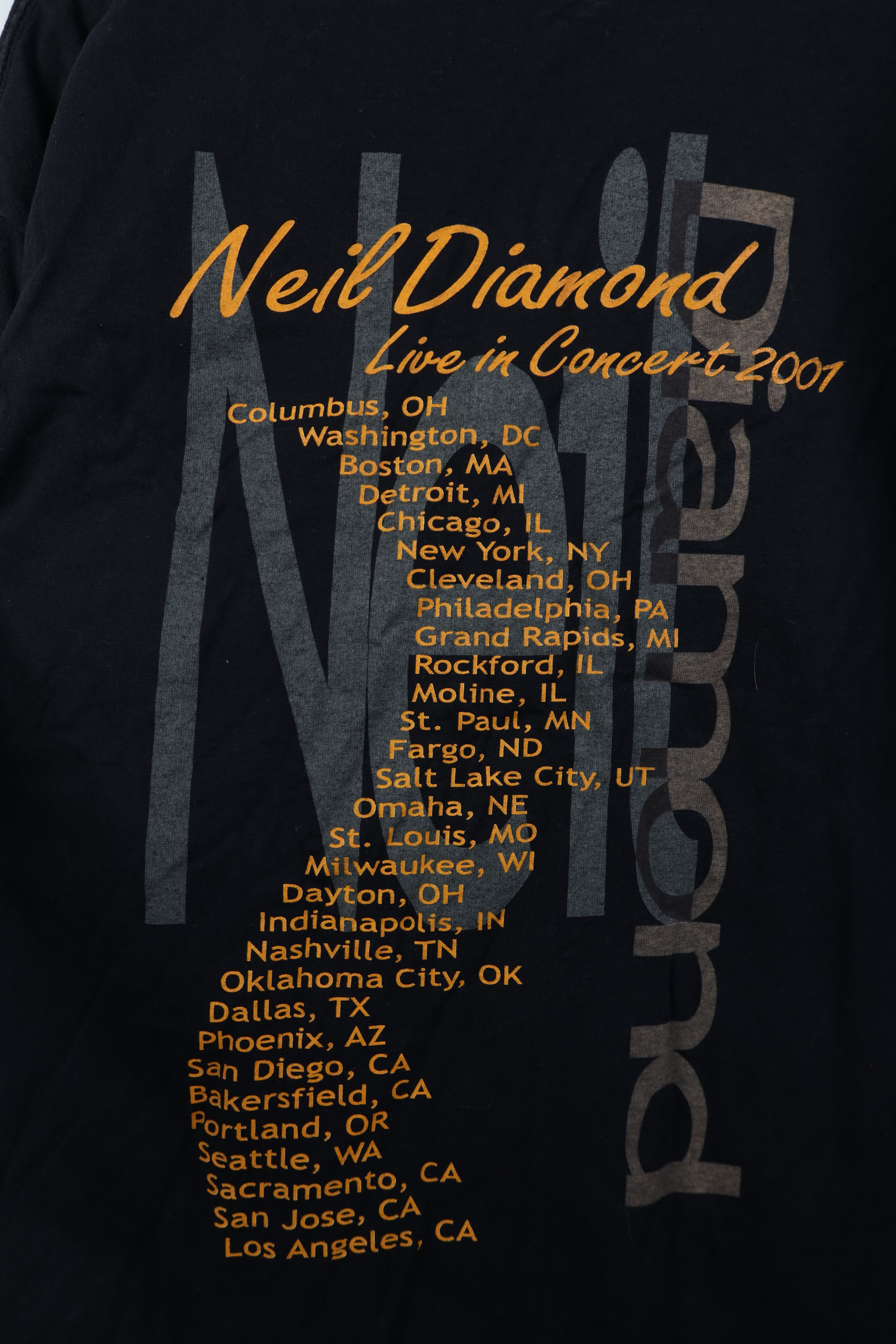 Vintage Vintage Y2K Live In Concert Tour Neil Diamond Band T-Shirt Size US L / EU 52-54 / 3 - 13 Thumbnail