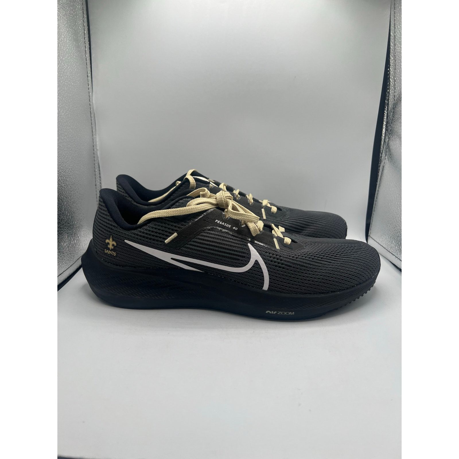 Nike NFL X Nike Air Zoom Pegasus 40 “New Orleans Saints” size 9.5 Size US 9.5 / EU 42-43 - 3 Thumbnail