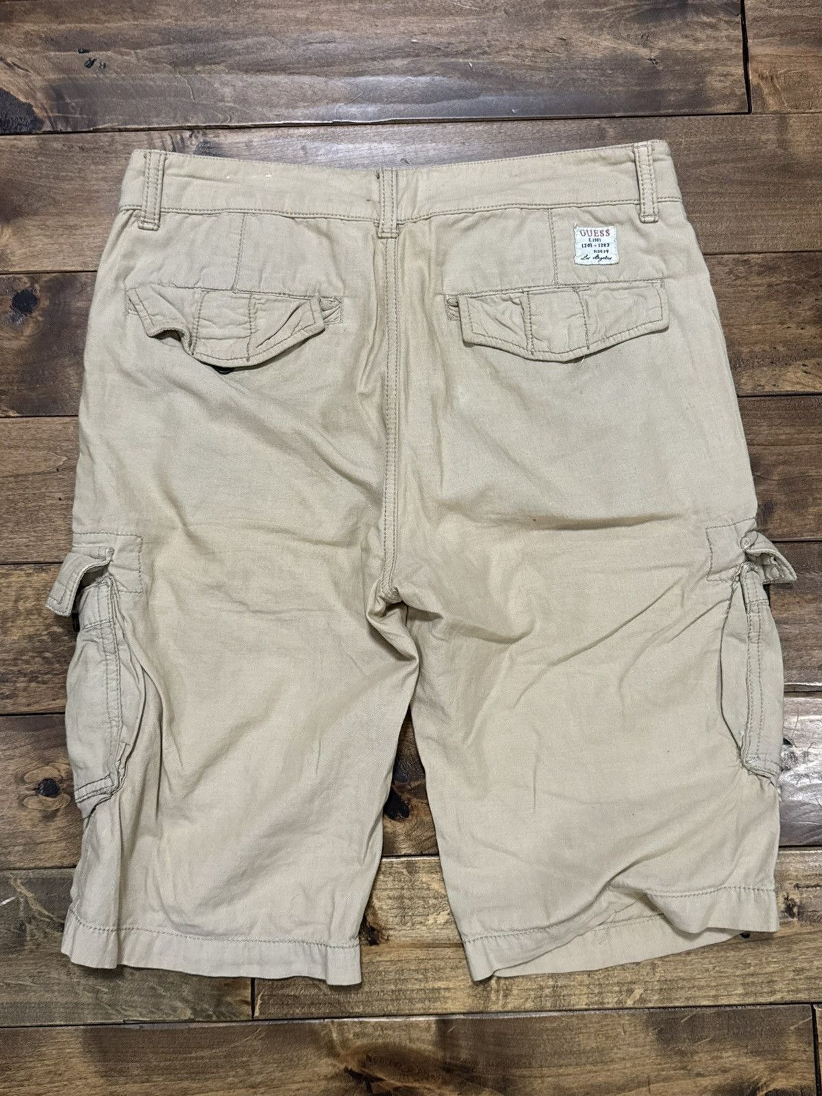 Guess GUESS Men's Classic Khaki Cargo Shorts Size US 30 / EU 46 - 4 Thumbnail