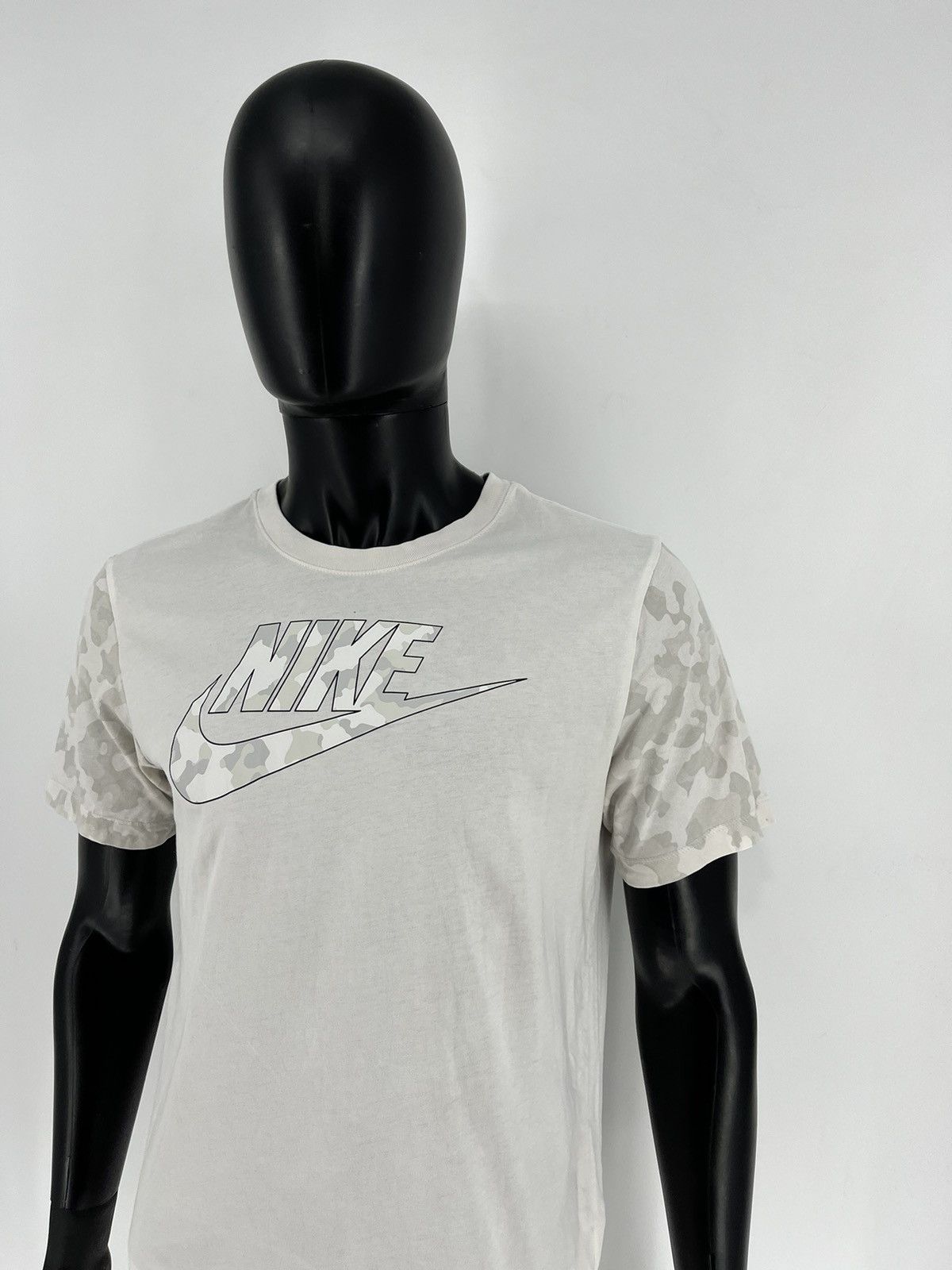 Other Vintage Nike Camo Big Logo Tee Travis Scott Style Grailed Size US M / EU 48-50 / 2 - 4 Thumbnail
