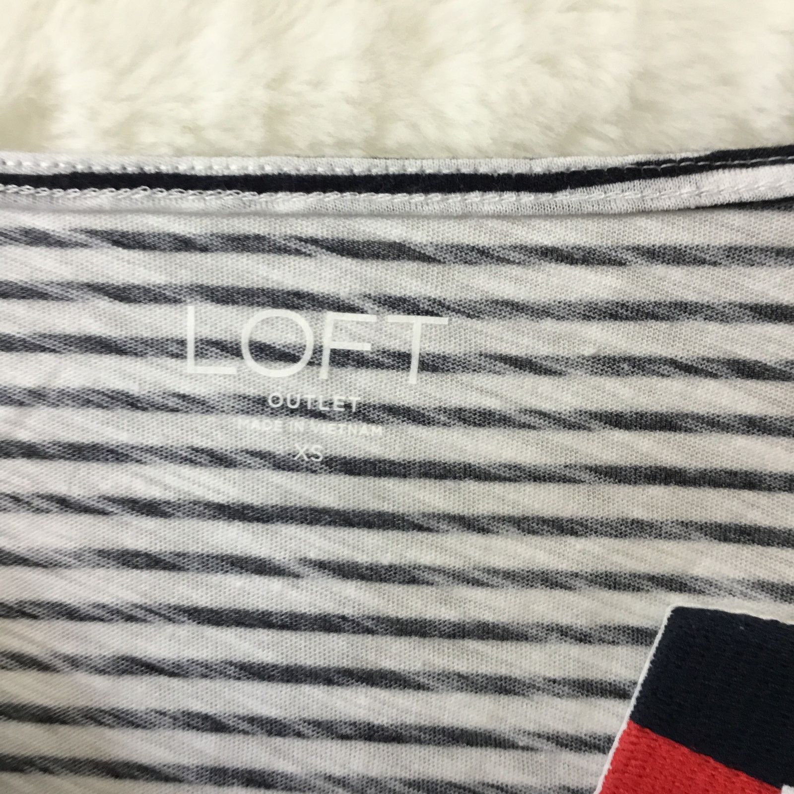 Loft LOFT Blue Striped Floral Split Neck Tee Size XS / US 0-2 / IT 36-38 - 5 Thumbnail