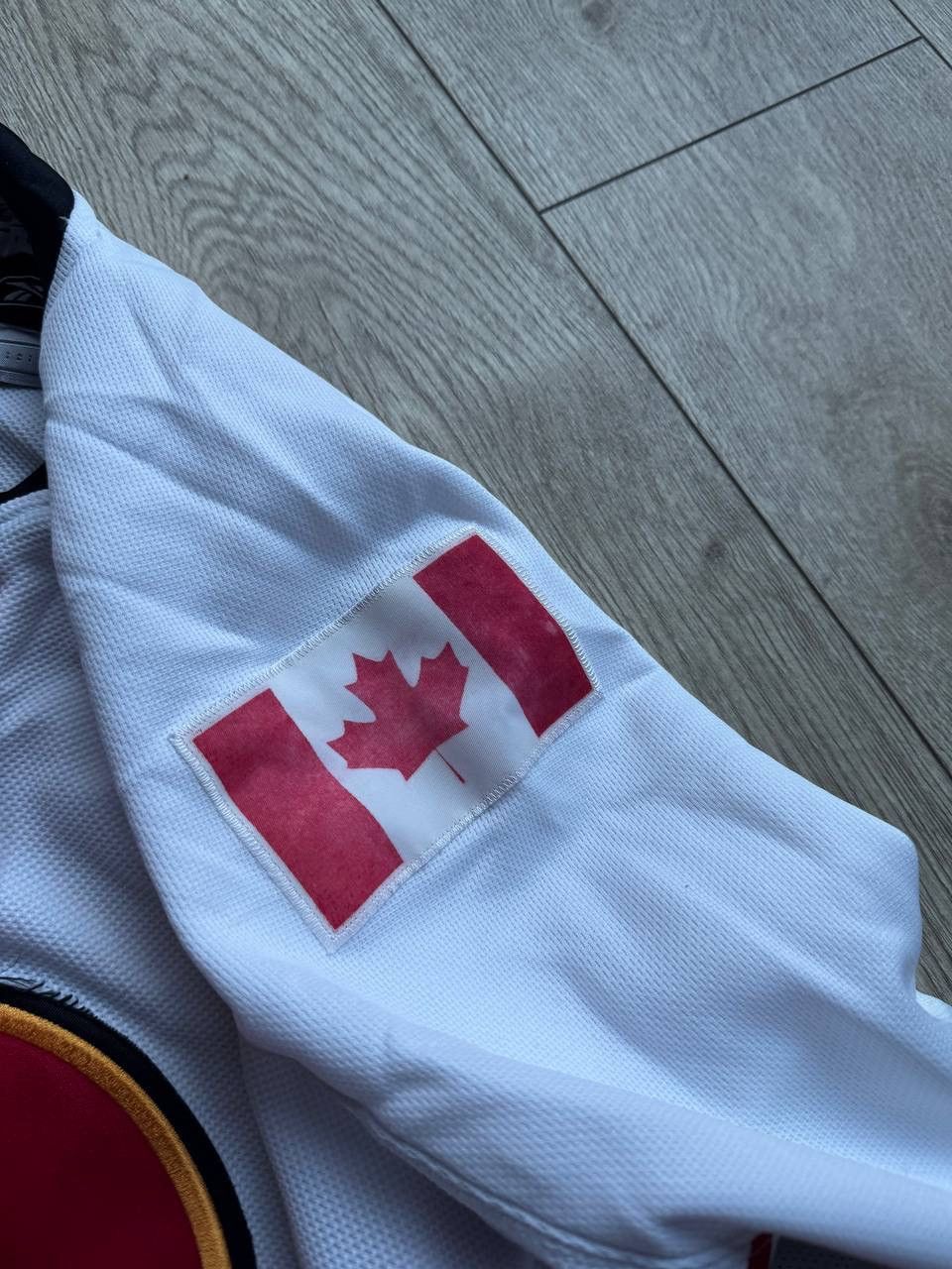 Reebok Vintage Hokey Jersey Reebok Calgary Flames 2000’ Size US M / EU 48-50 / 2 - 4 Thumbnail
