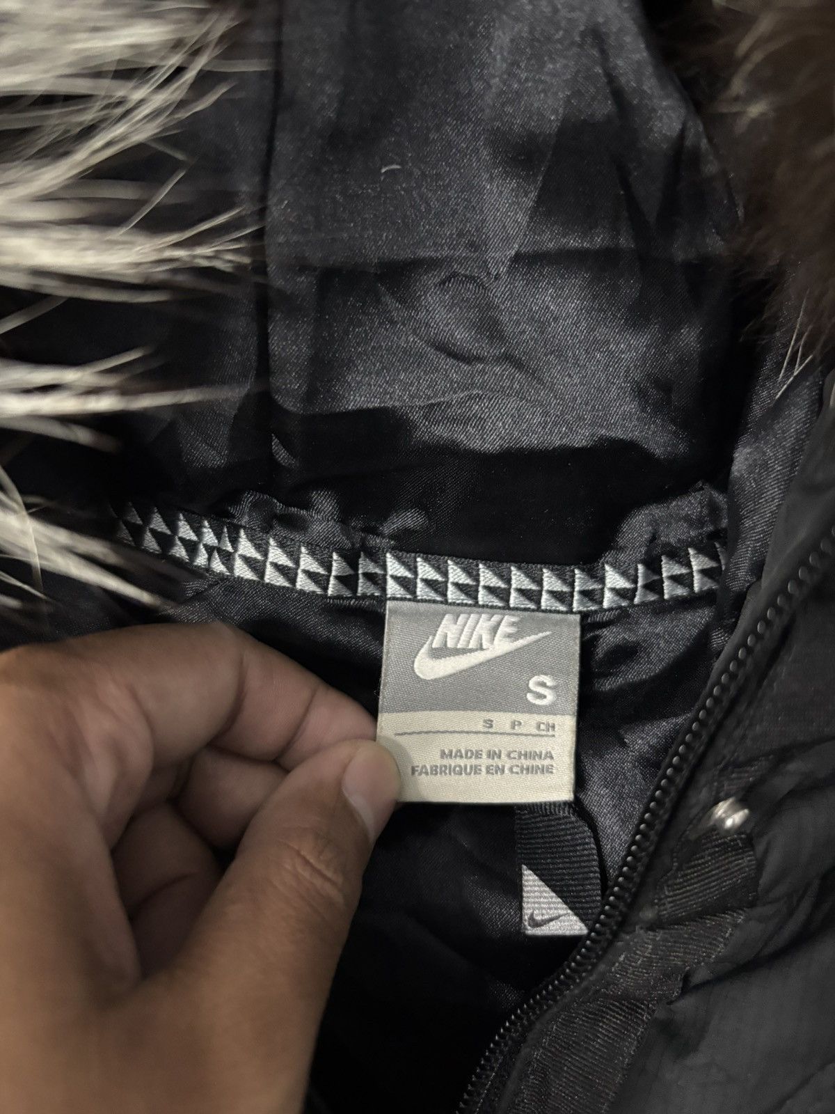 Nike Nike fur jacket hooded black Size US S / EU 44-46 / 1 - 6 Thumbnail