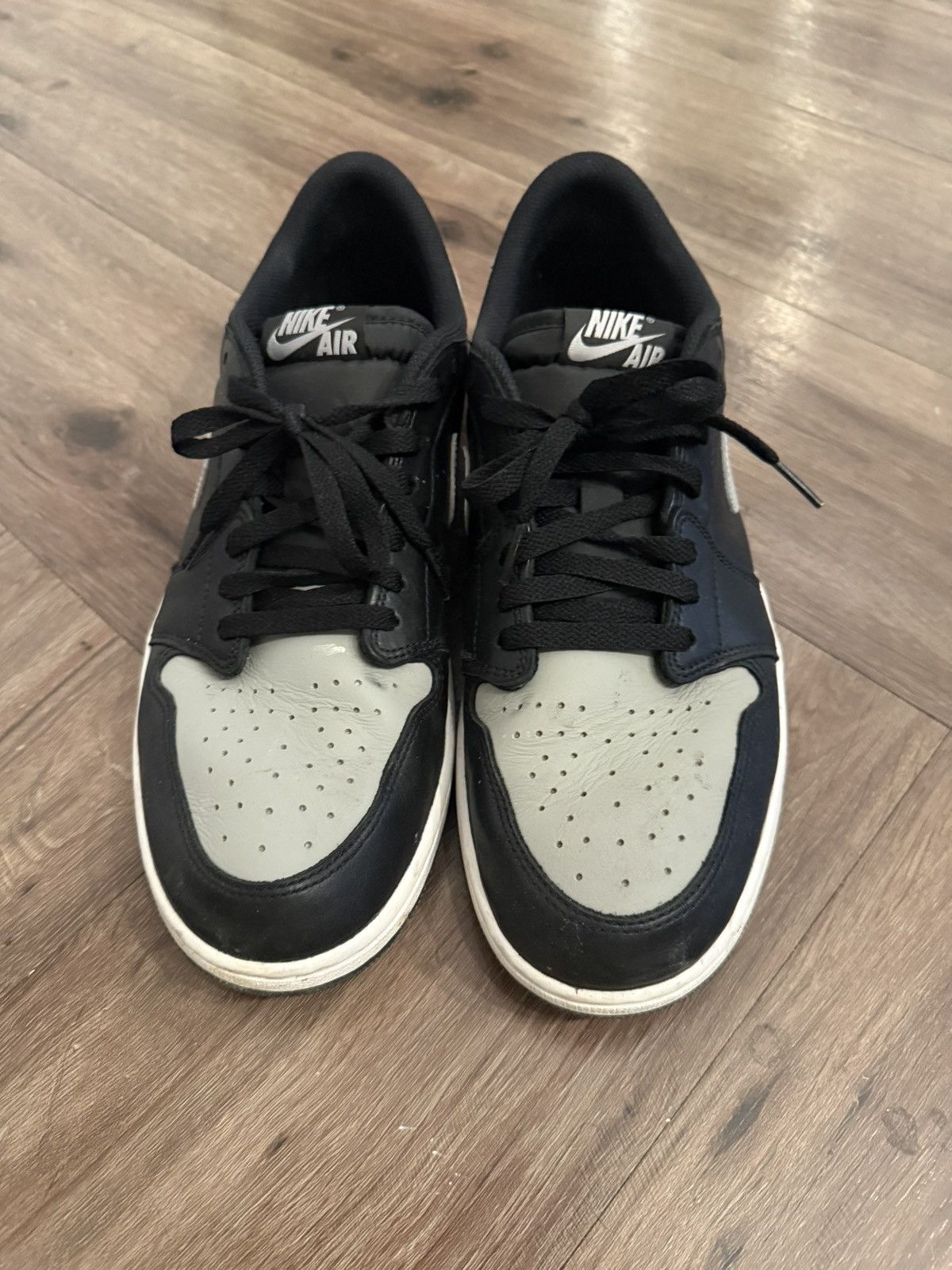 Nike Jordan 1 Low og shadow 2024 Size US 13 / EU 46 - 3 Thumbnail