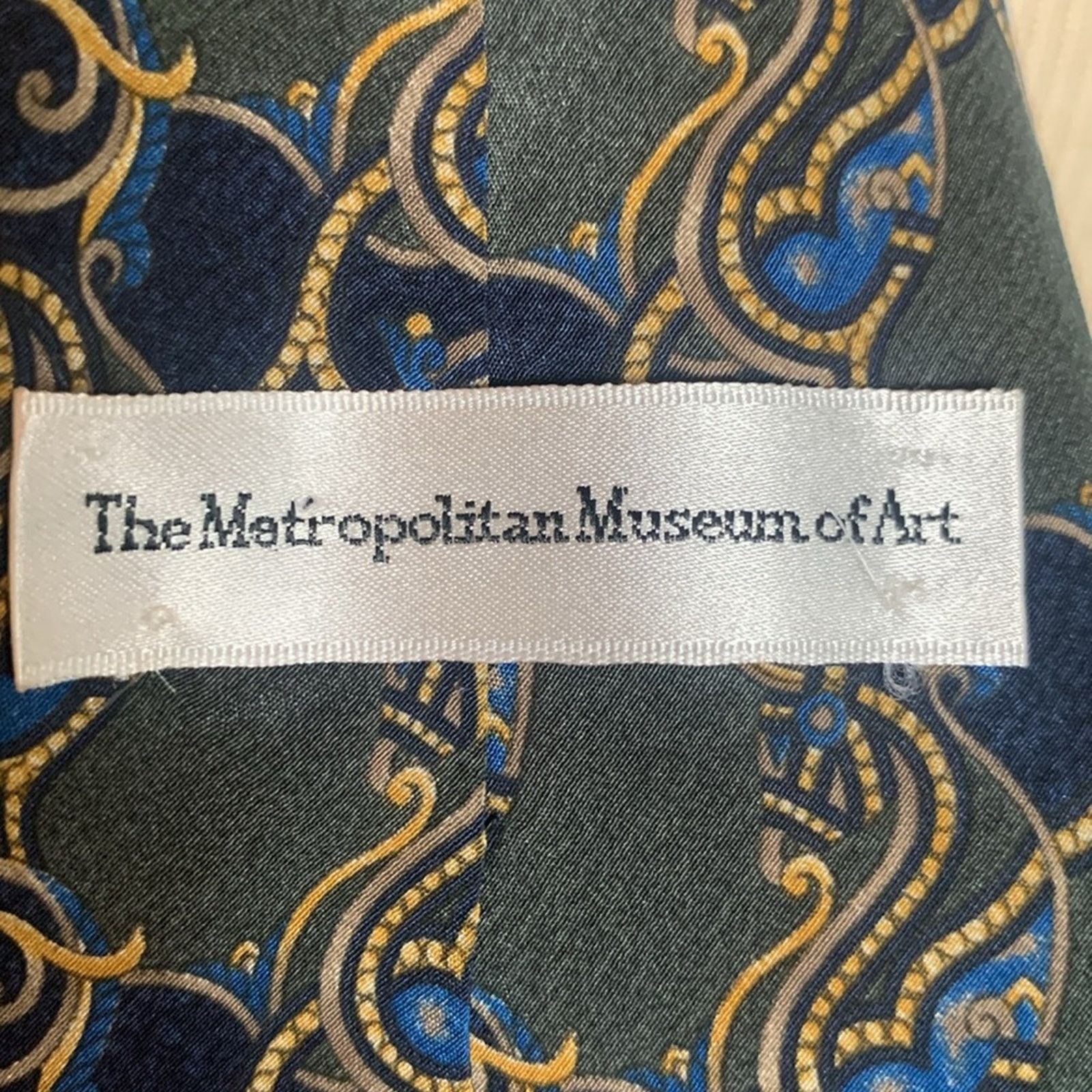 Vintage MMA Metropolitan Museum of Art textile print 100% silk tie Size ONE SIZE - 5 Thumbnail