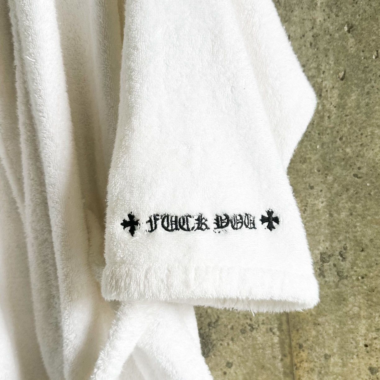 Chrome Hearts Chrome Hearts Embroidery Cross Logo Bath Robe Size US XL / EU 56 / 4 - 3 Thumbnail