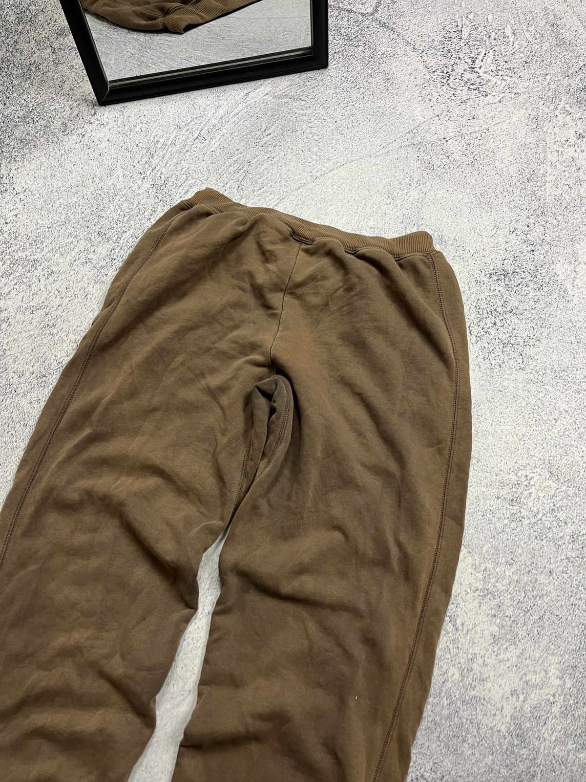 Nike × Vintage Nike Essential Vintage Y2K Brown Baggy Sweatpants Hype Y2K Size US 36 / EU 52 - 9 Thumbnail