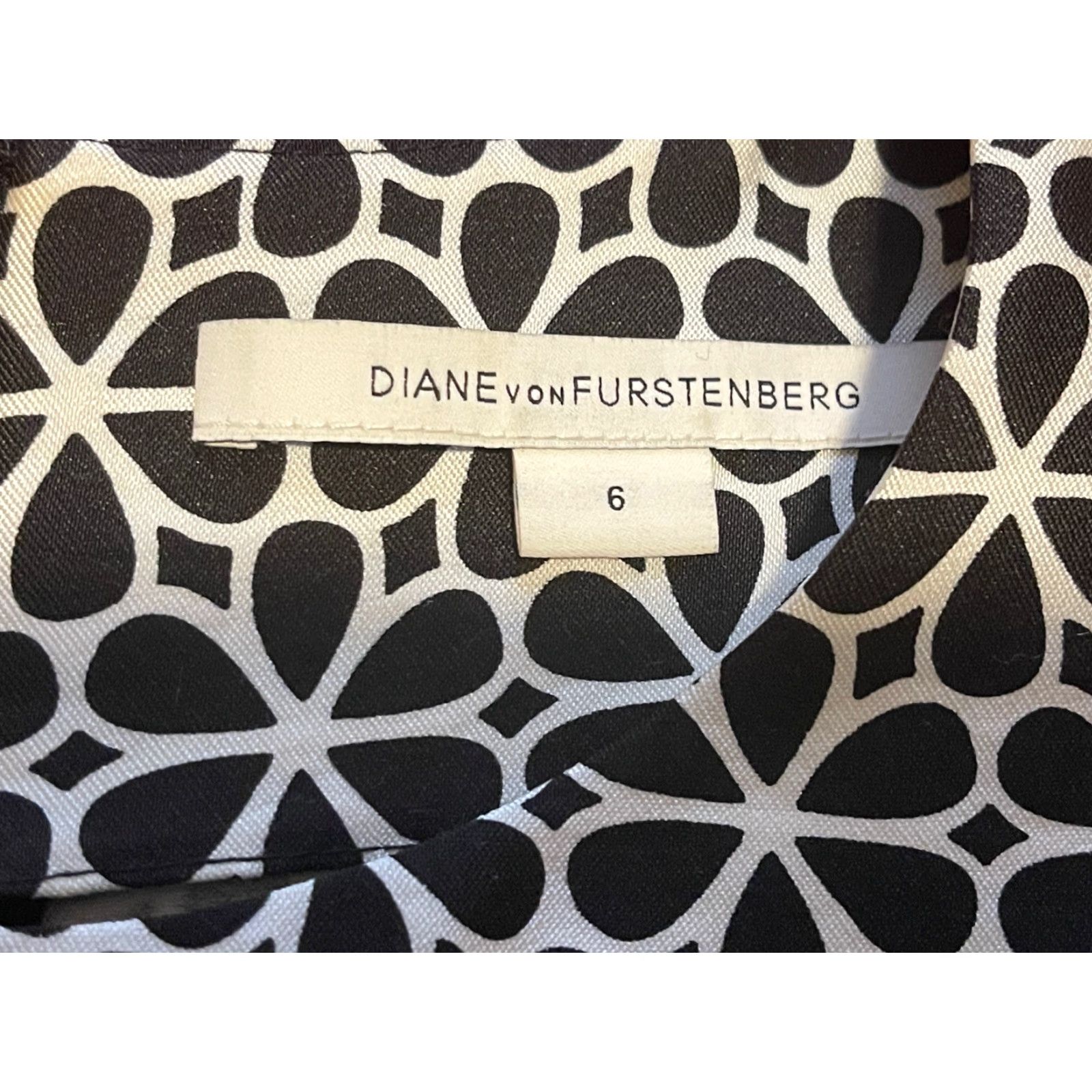 Diane von Furstenberg Diane Von Furstenberg Dress Geometric Print Sleeveless Knee Length Black/White Size 6 Womens Size M / US 6-8 / IT 42-44 - 6 Thumbnail