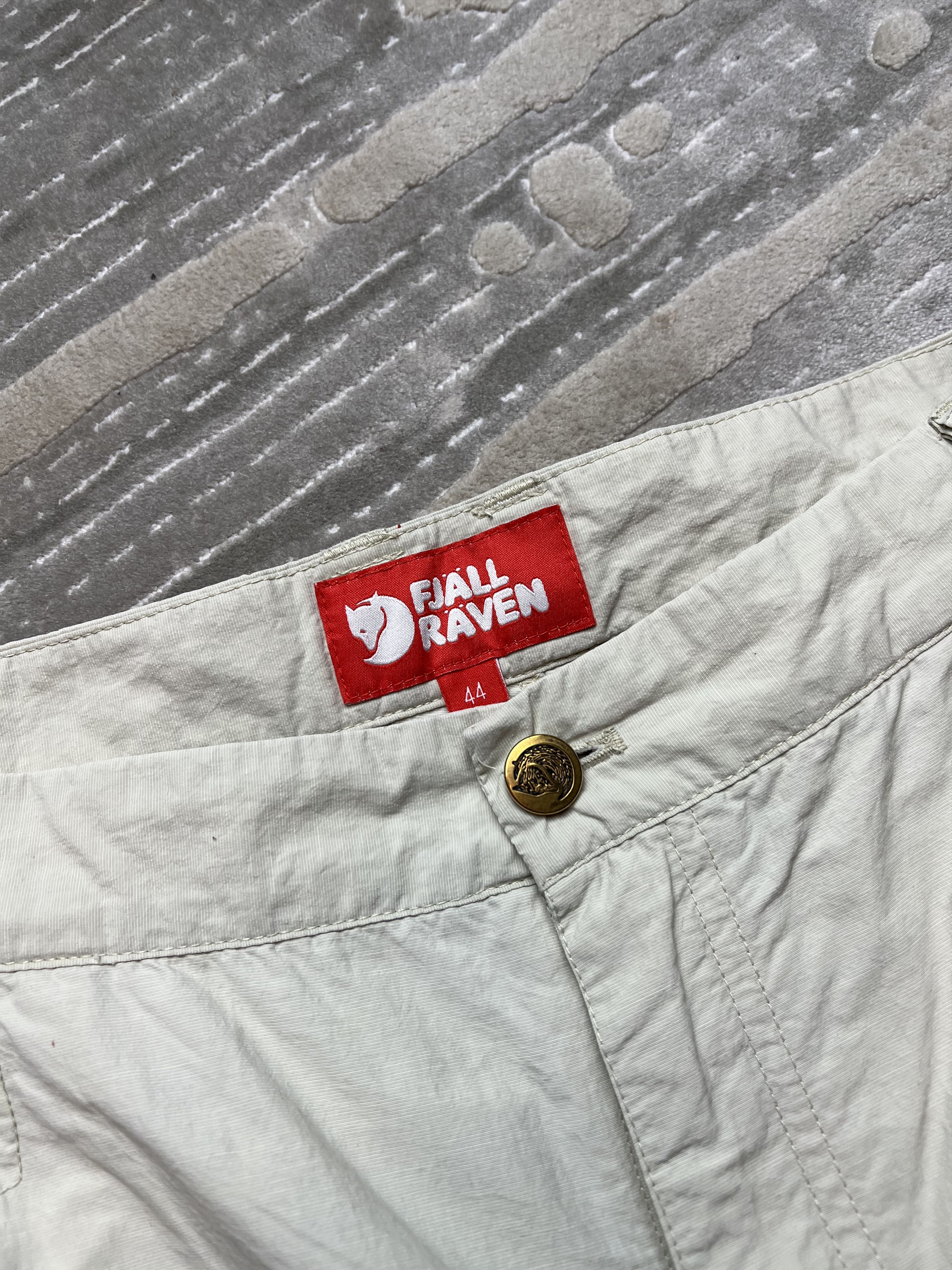 Fjallraven Fjallraven logo outdoor beige pants women’s nylon 2 in 1 zip Size 30" / US 8 / IT 44 - 10 Thumbnail