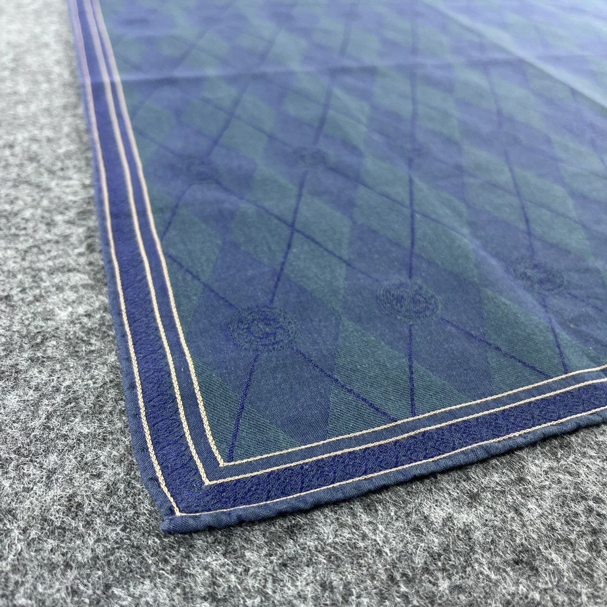 Burberry Burberry Handkerchief / Bandana / Neckerchief B403 Size ONE SIZE - 6 Thumbnail