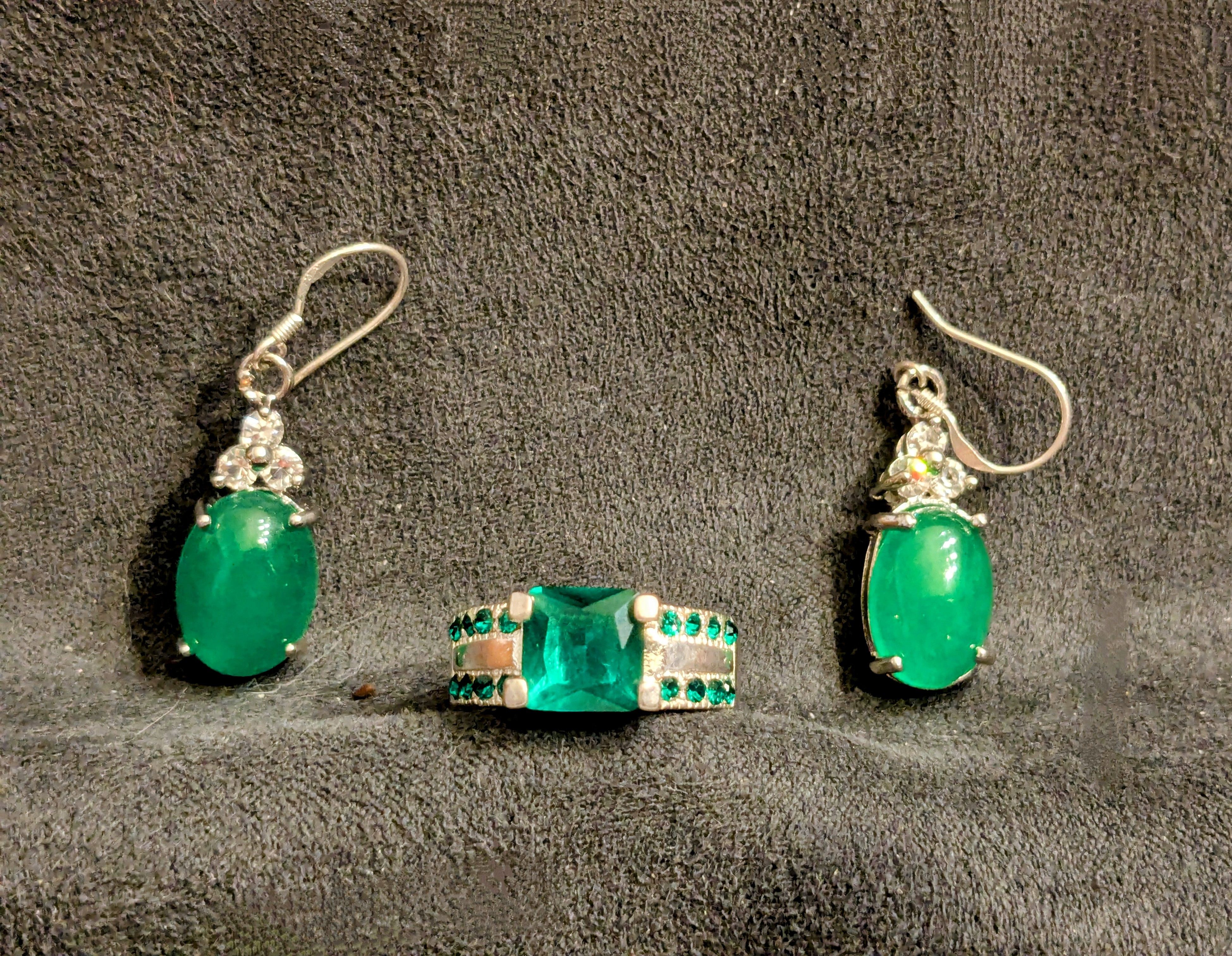 Designer Green Sapphire w/Rhinestones Ring+2 Jade Earring Jewelry Set Size ONE SIZE - 7 Thumbnail