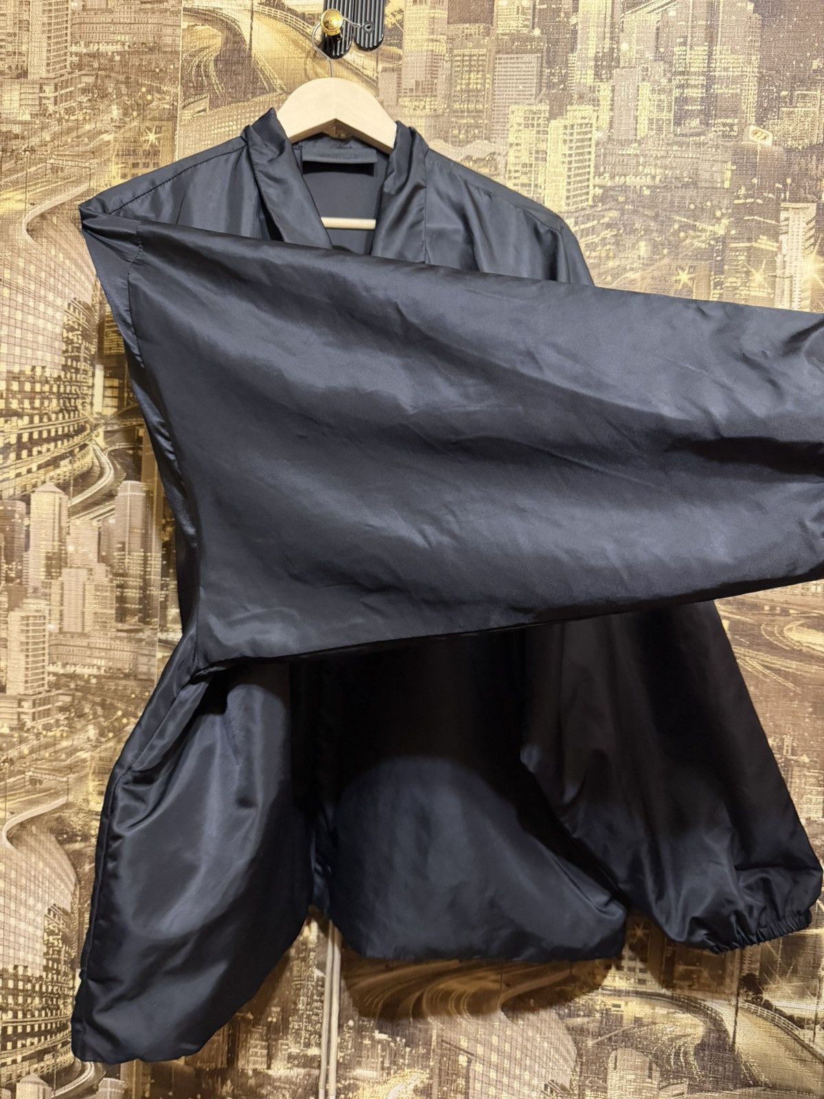 Fear of God Fear Of God Coaches Jacket in Black For Men Size M-L Oversiz Size US M / EU 48-50 / 2 - 16 Thumbnail