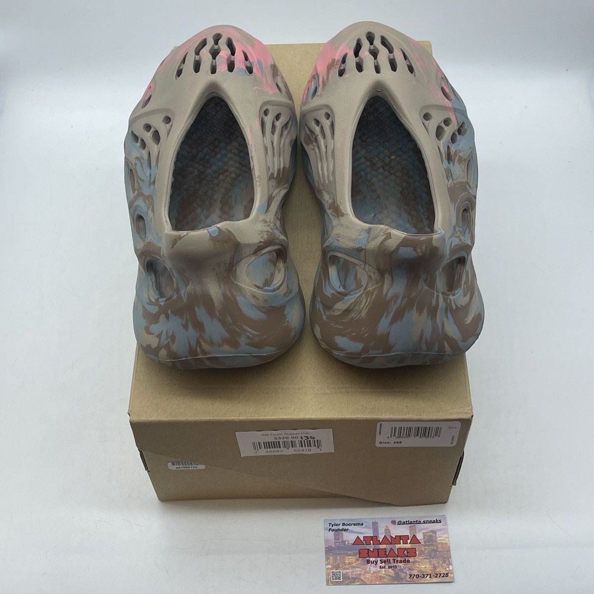 Adidas Yeezy foam runner MX sand grey Size US 10 / EU 43 - 4 Thumbnail