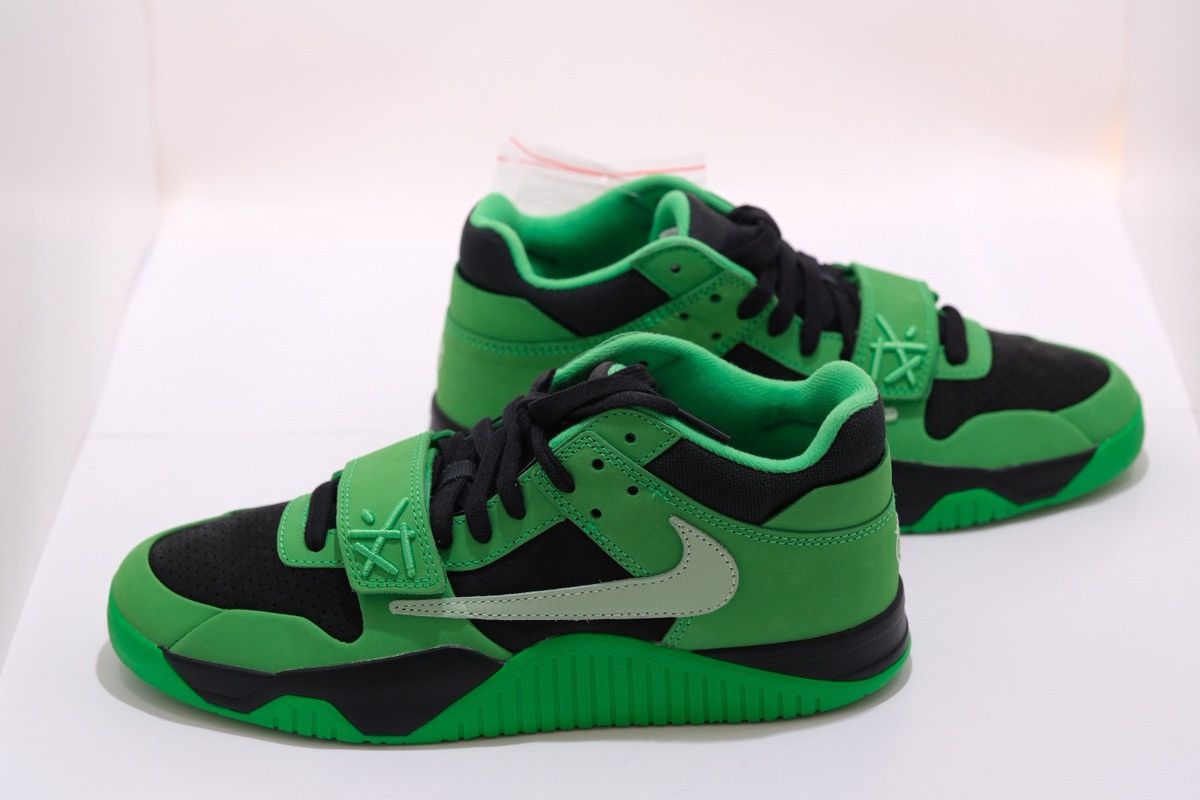 Jordan Brand × Travis Scott Travis Scott Jumpman Jack Green Spark Size 10 (IM9113-300) Size US 10 / EU 43 - 7 Thumbnail