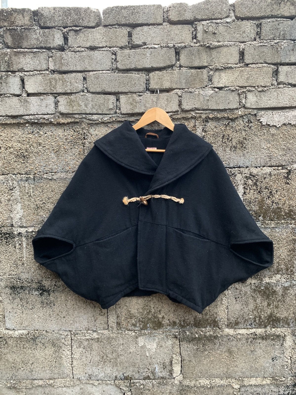 Kapital Rare🔥🔥Kapital Wool Cloaks & Capes One Size Size US L / EU 52-54 / 3 - 2 Thumbnail