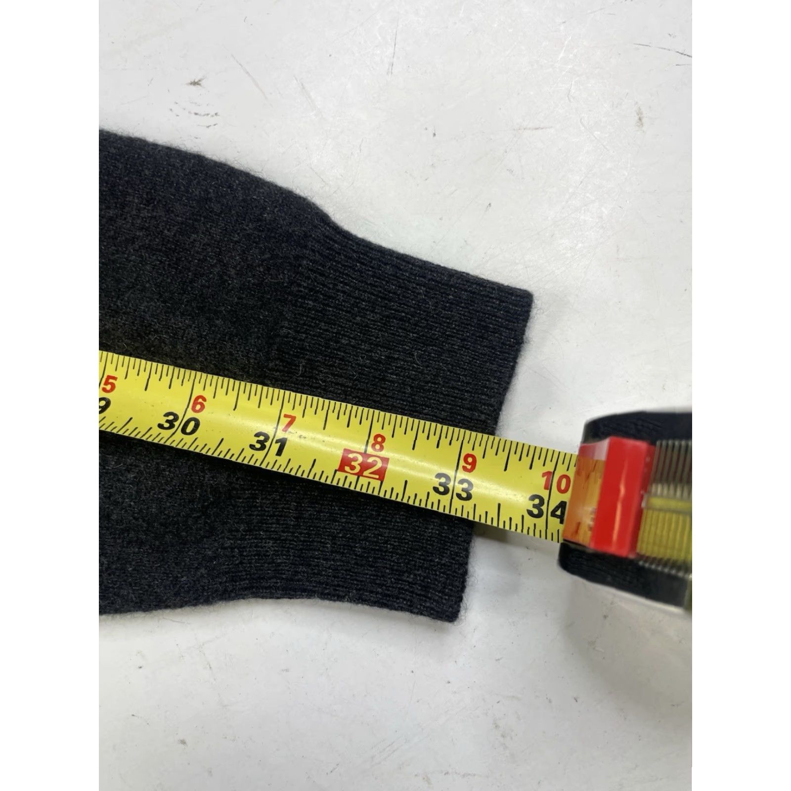 Neiman Marcus VINTAGE Neiman Marcus 100% Cashmere V Neck Sweater-Men's 2XL Dark Gray Luxury Size US XXL / EU 58 / 5 - 4 Thumbnail