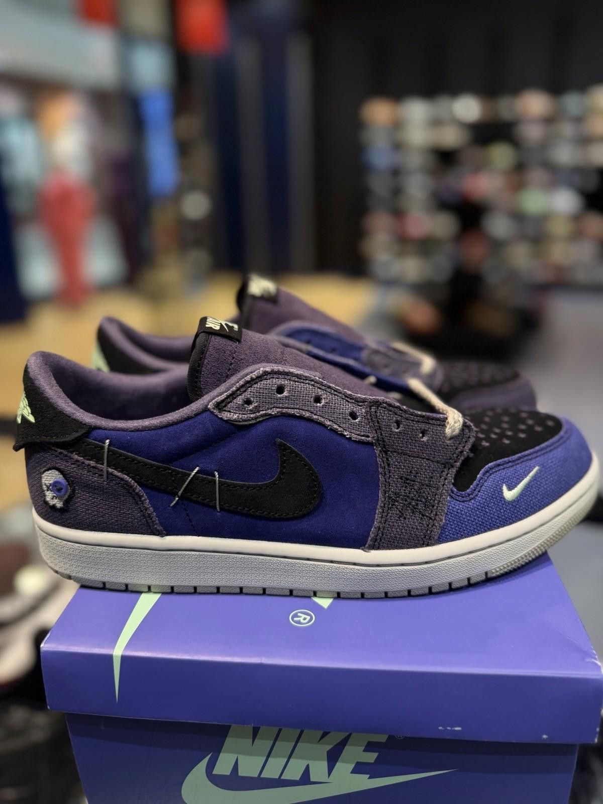 Jordan Brand 10.5M Zion Williamson x Air Jordan 1 Low OG Voodoo Alternate Size US 10.5 / EU 43-44 - 12 Thumbnail