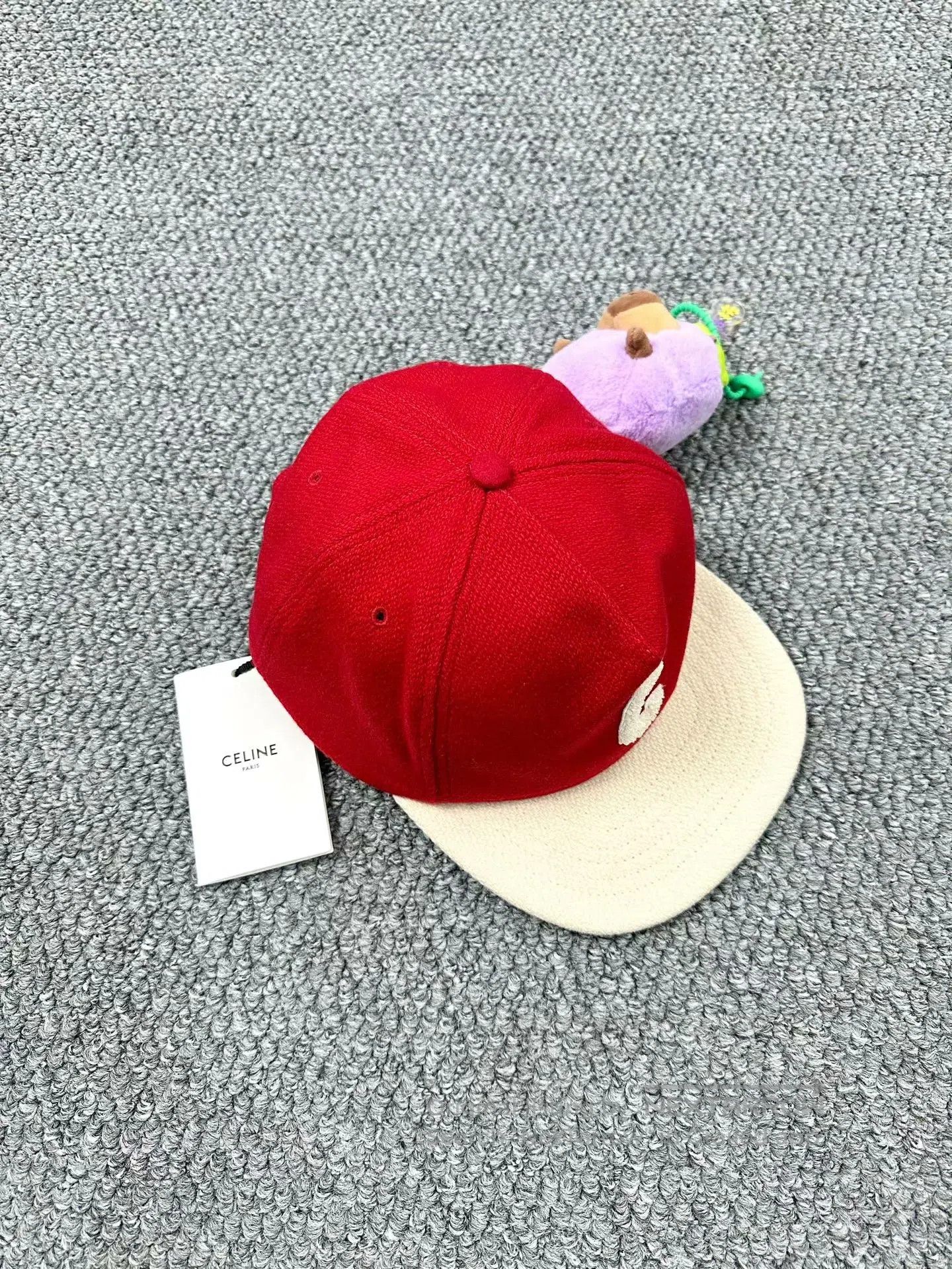 Celine Celine size M White and Red Velvet C Logo Embroidered Base Size ONE SIZE - 2 Thumbnail