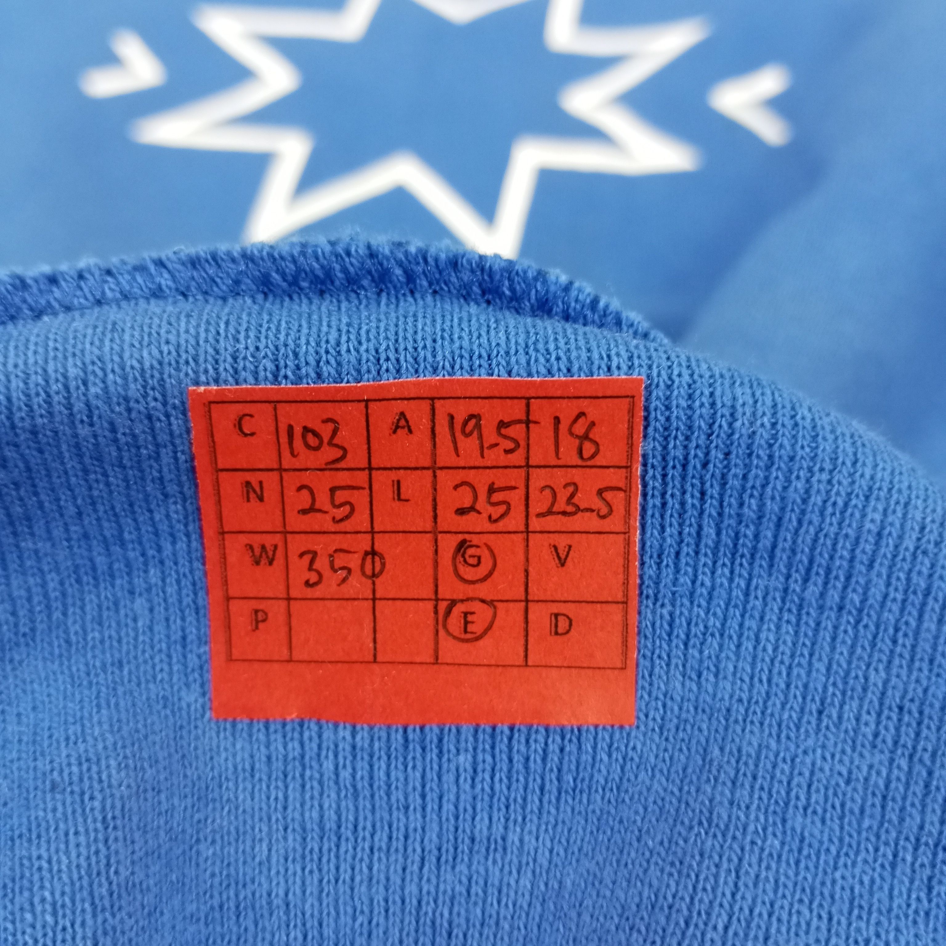 Vintage Mezotne Center Design Style Vintage Sweatshirt Size US S / EU 44-46 / 1 - 11 Thumbnail