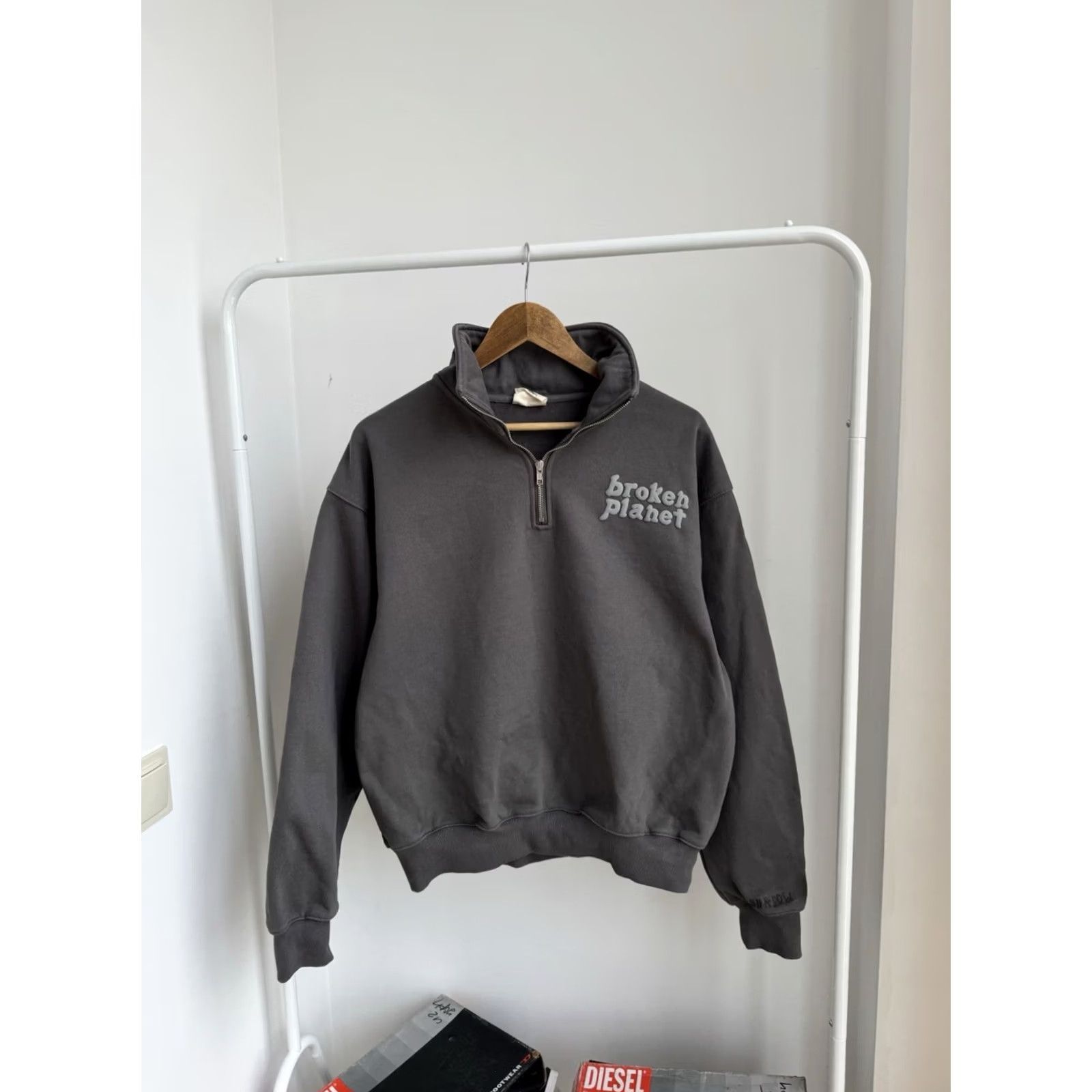 Broken Planet Broken Planet Shirt Mens M Gray Shadow Zip Sweatshirt Grey Size MediumOversized Boxy Fit Size US M / EU 48-50 / 2 - 2 Thumbnail