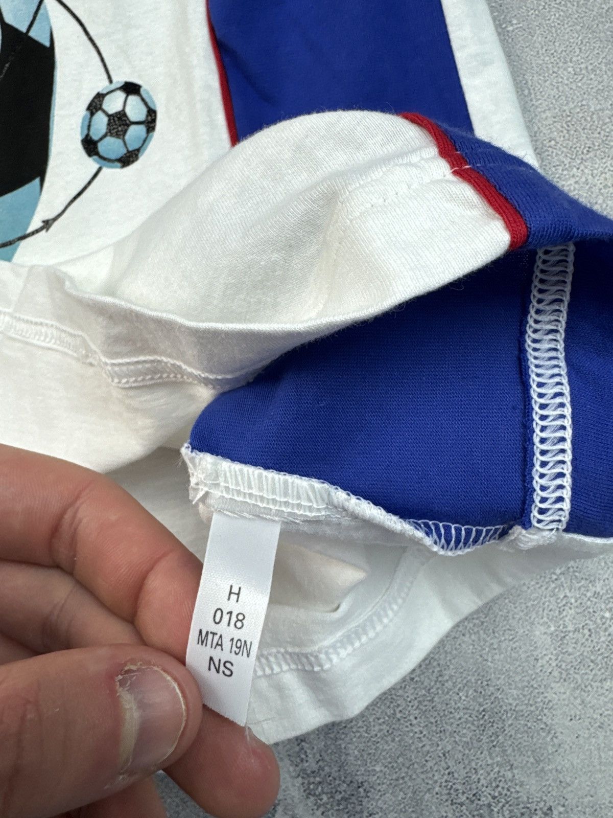 Chelsea Soccer Vintage France 98 FIFA jersey World Cup Size US M / EU 48-50 / 2 - 4 Thumbnail