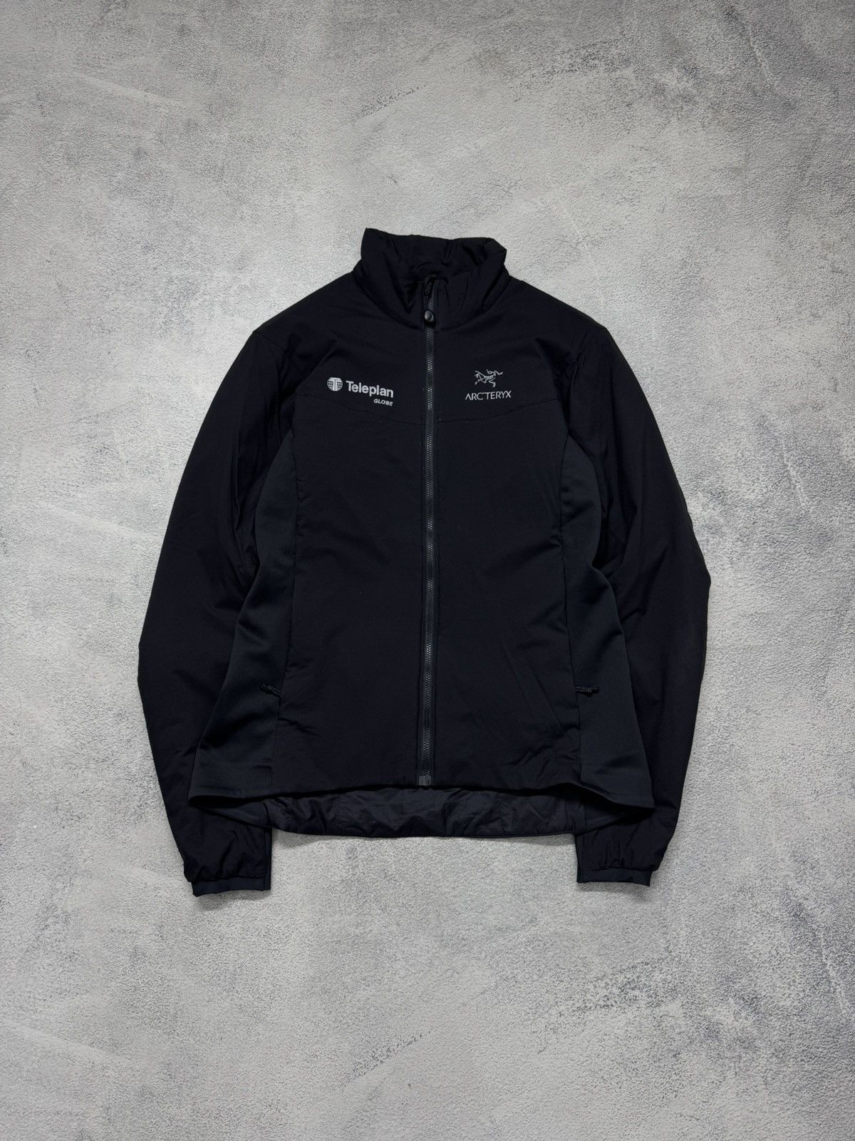 Arc'teryx Vintage Y2k Arc’teryx Nylon Reflective Logo Jacket 00’s Size M / US 6-8 / IT 42-44 - 3 Thumbnail